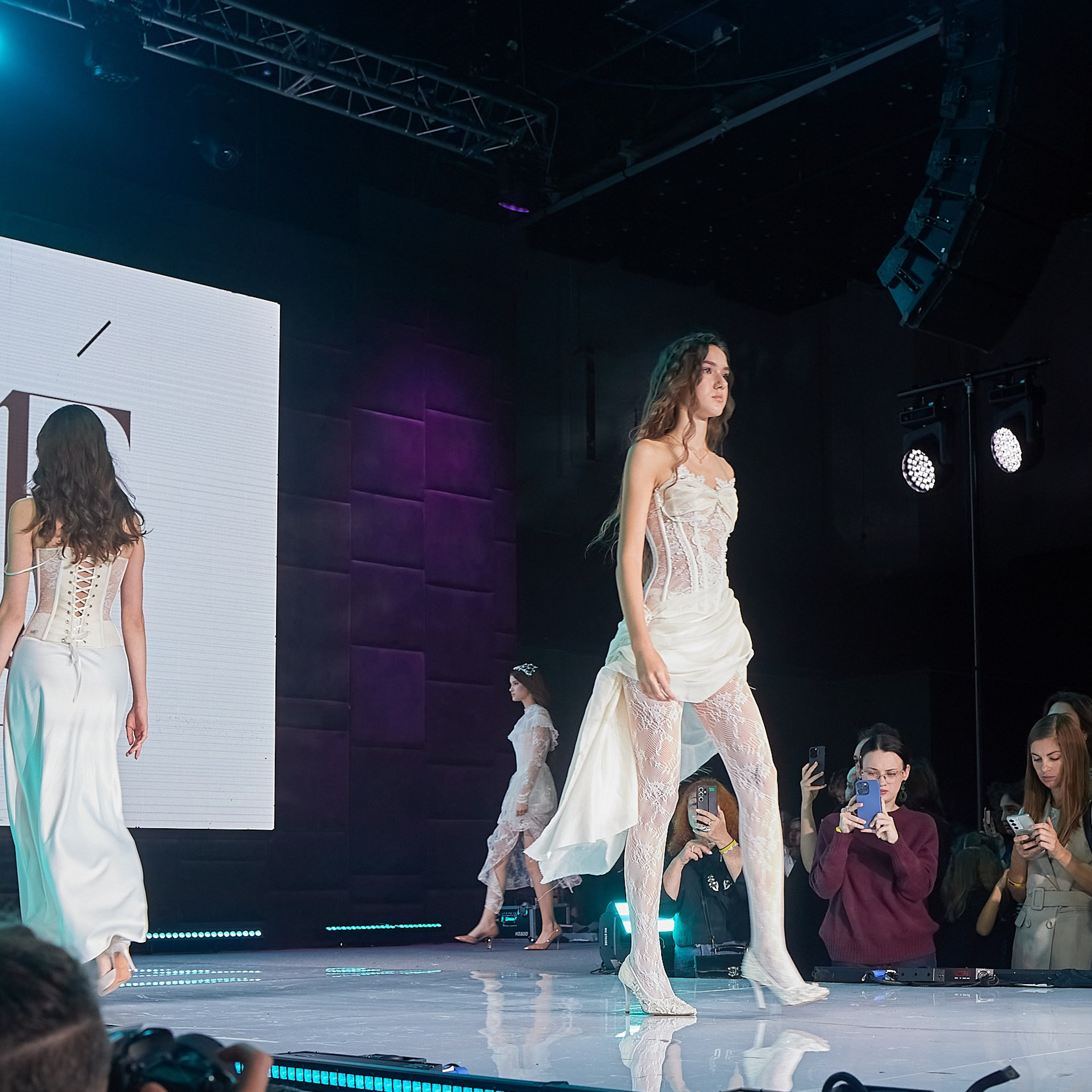 Показ мод в Москве