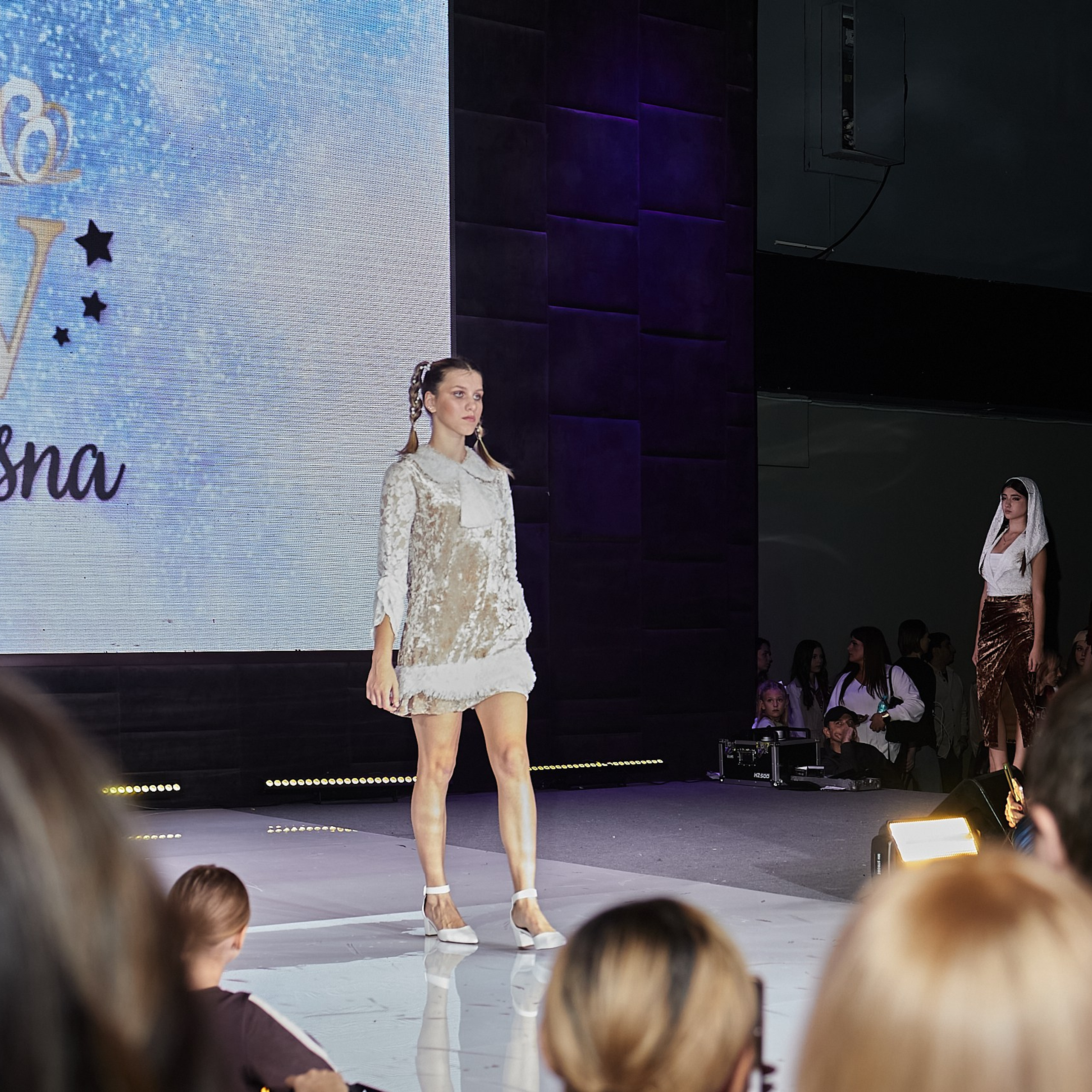 Показ мод в Москве