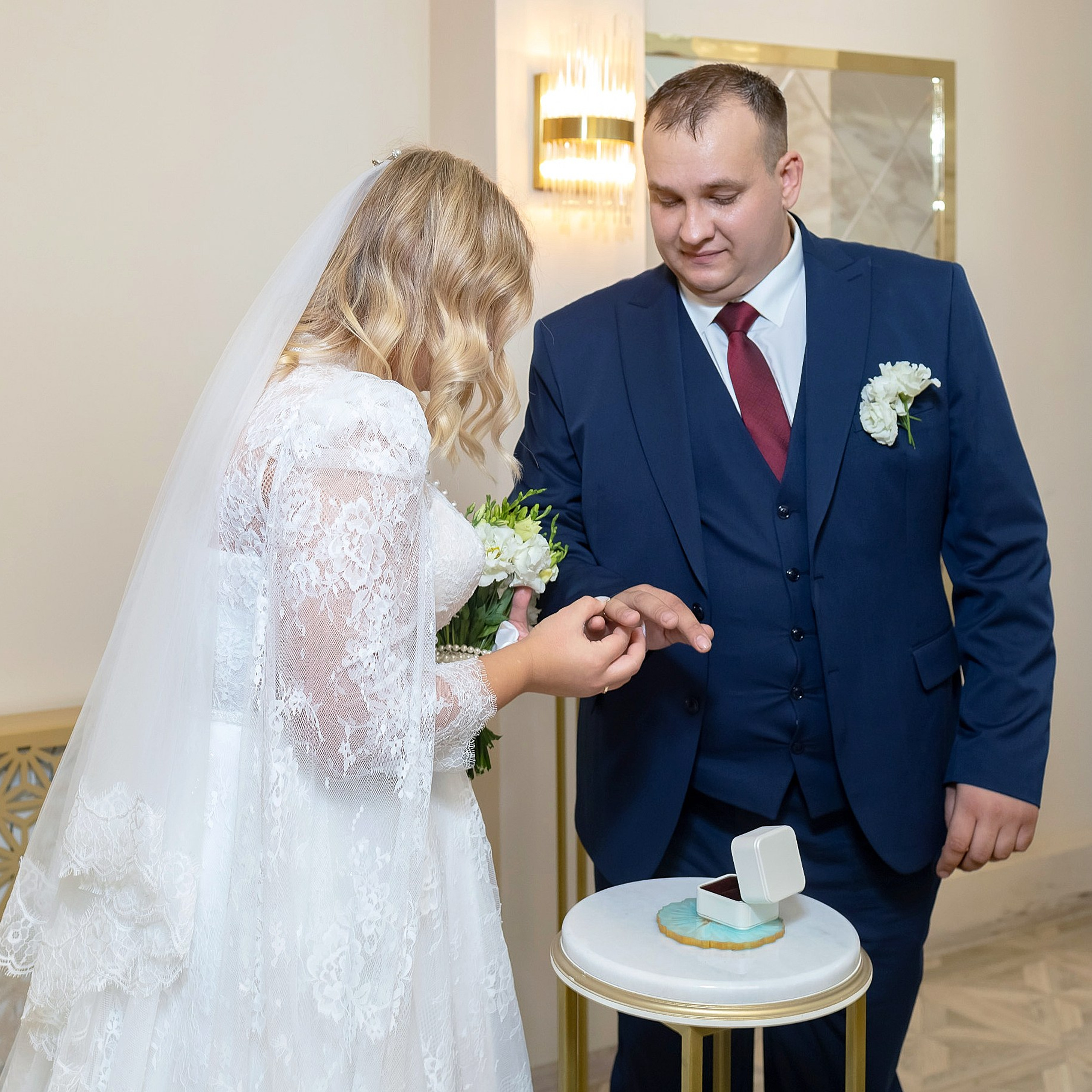 Свадебная фотосессия в загсе