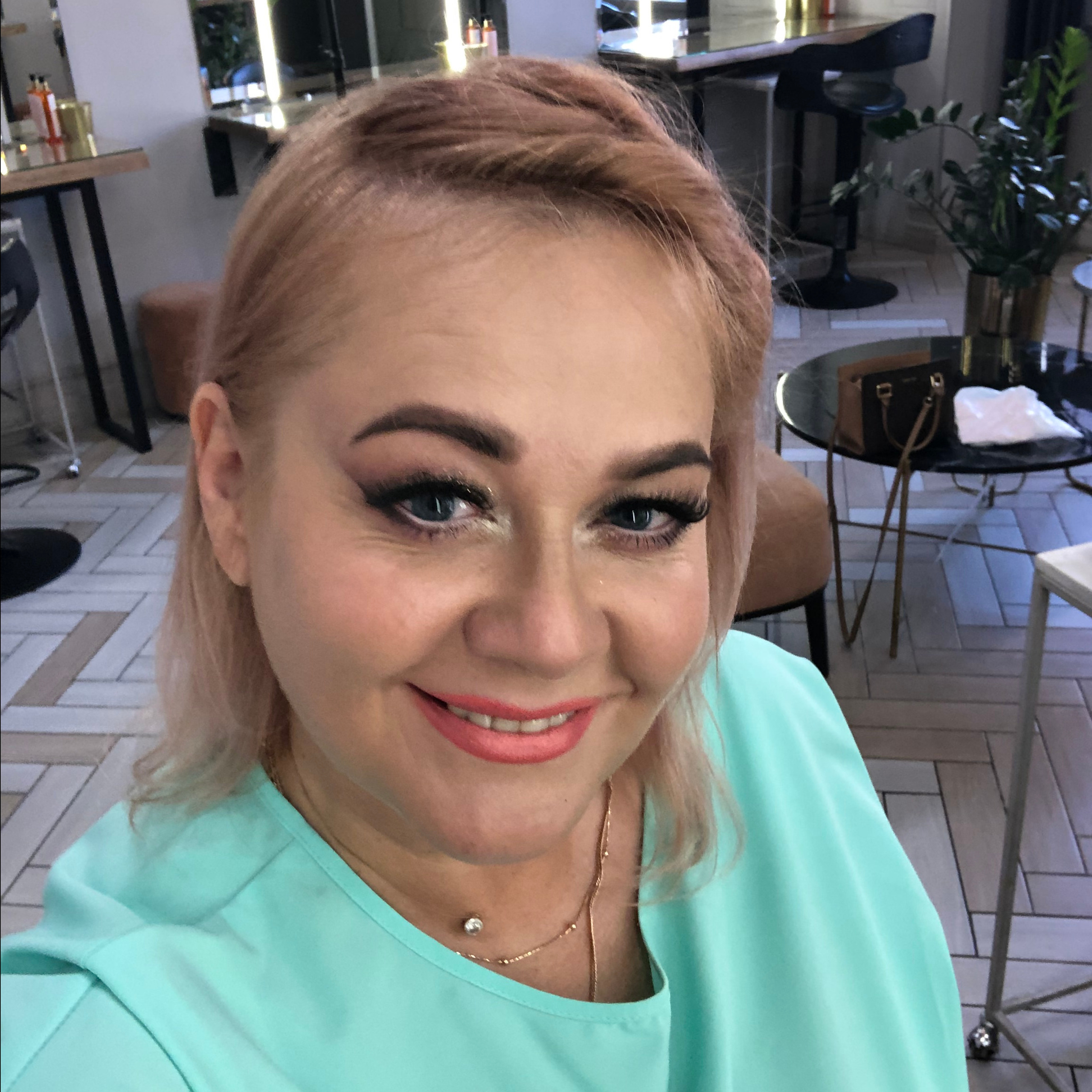 Отзывы визажист. Make-up & Hairstylist в Санкт-Петербурге Яна Левачина