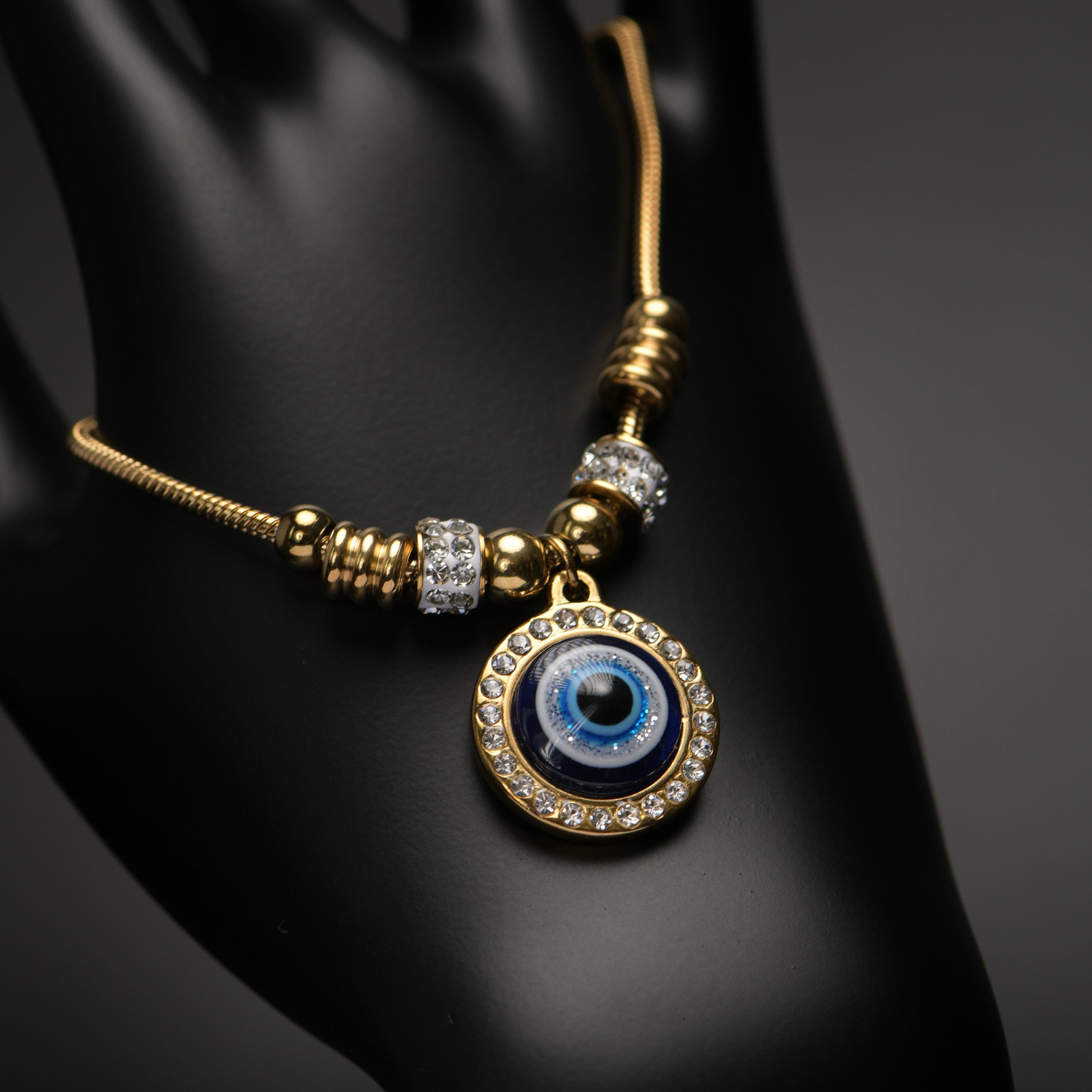 Украшения и очки