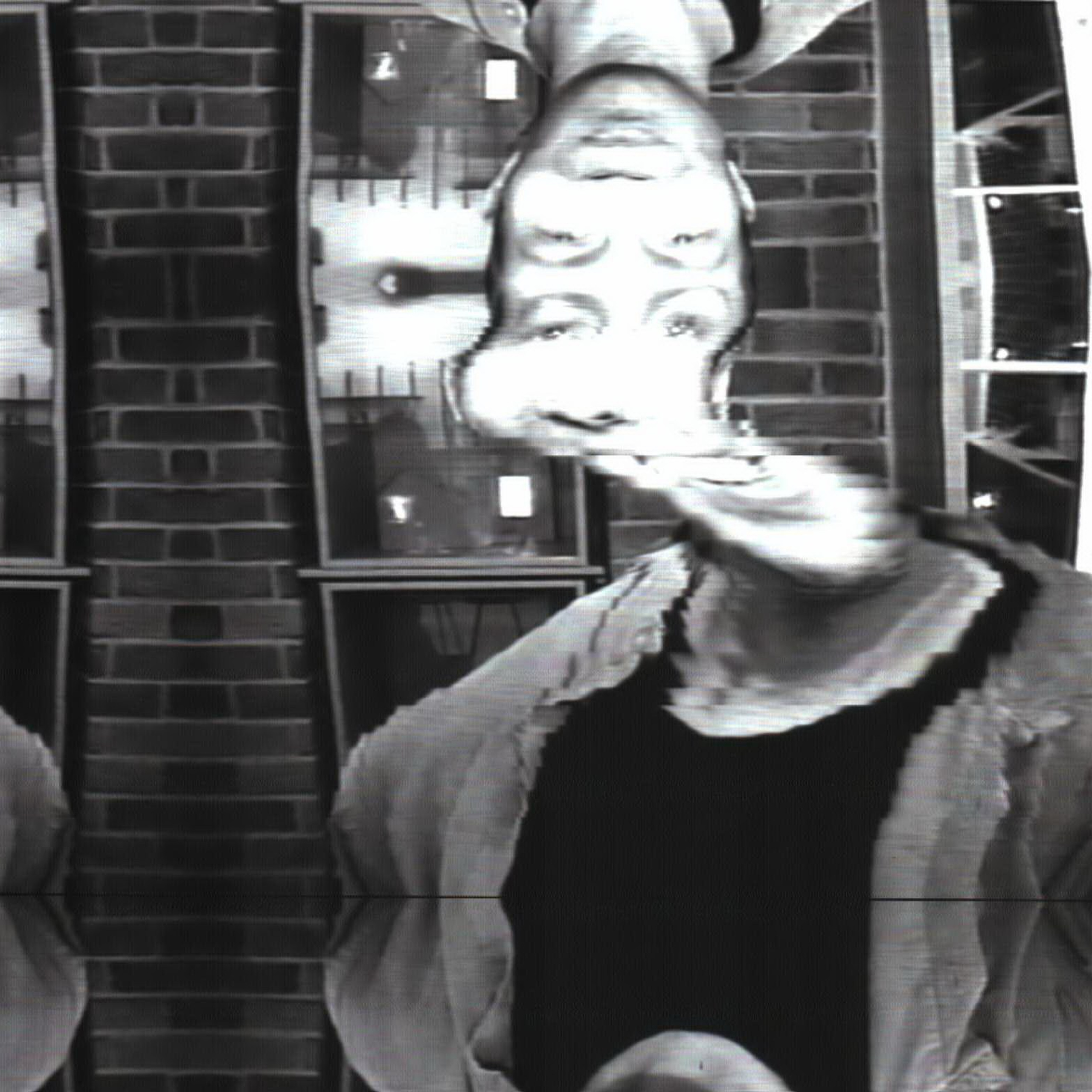 Fluxus Selfie Machine. Роман Ходырев — эзотериолог, художник, фотограф и музыкант. Санкт-Петербург, Рига