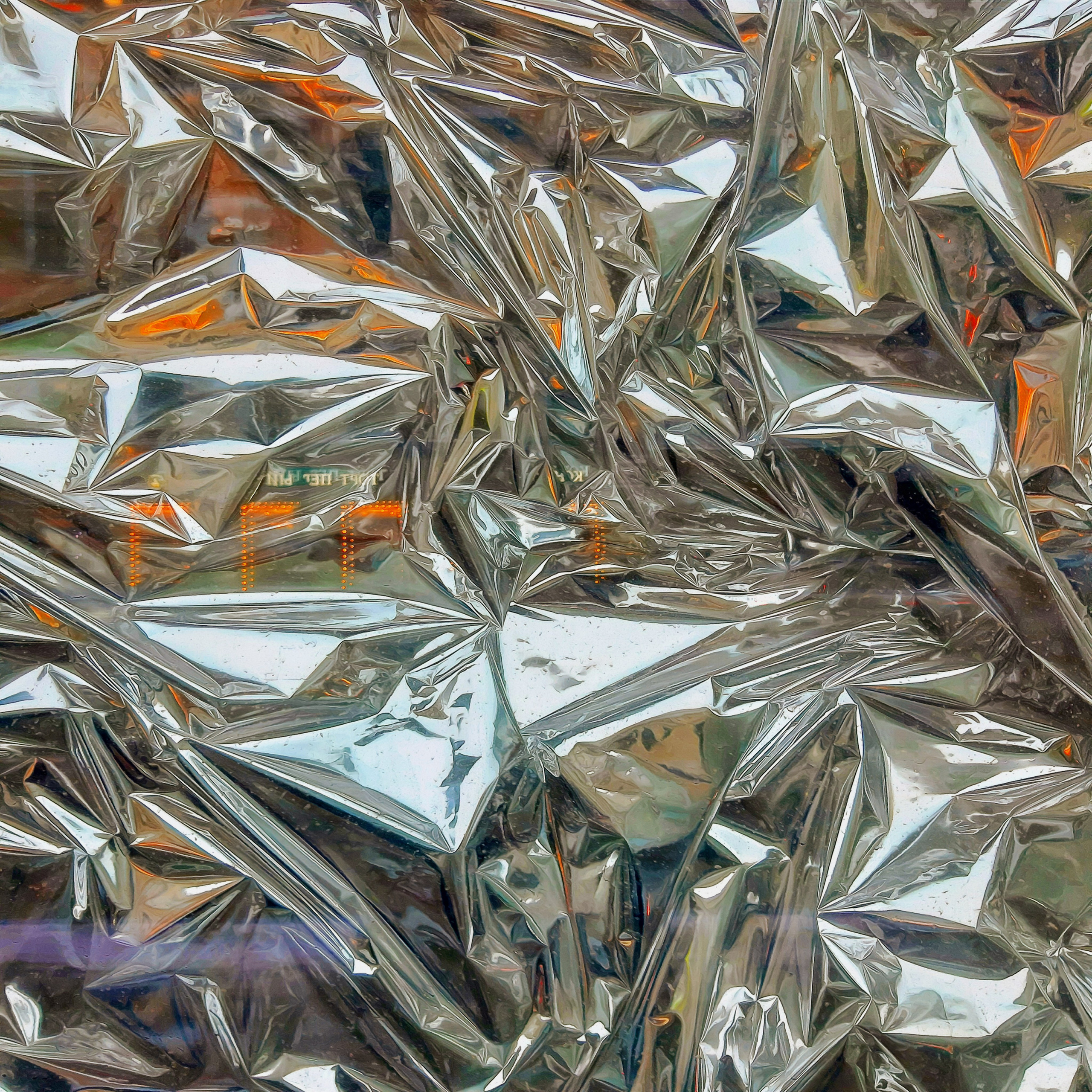 CheLOVEinik — décollage. Роман Ходырев — эзотериолог, художник, фотограф и музыкант. Санкт-Петербург, Рига