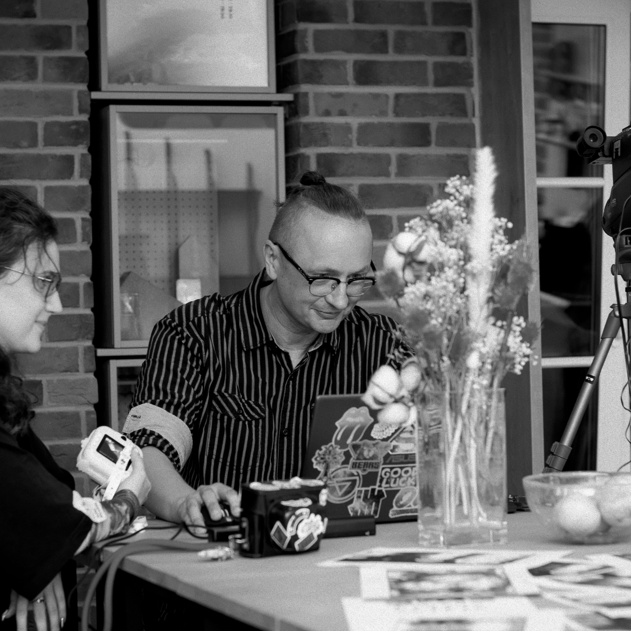 Fluxus Selfie Machine. Роман Ходырев — эзотериолог, художник, фотограф и музыкант. Санкт-Петербург, Рига