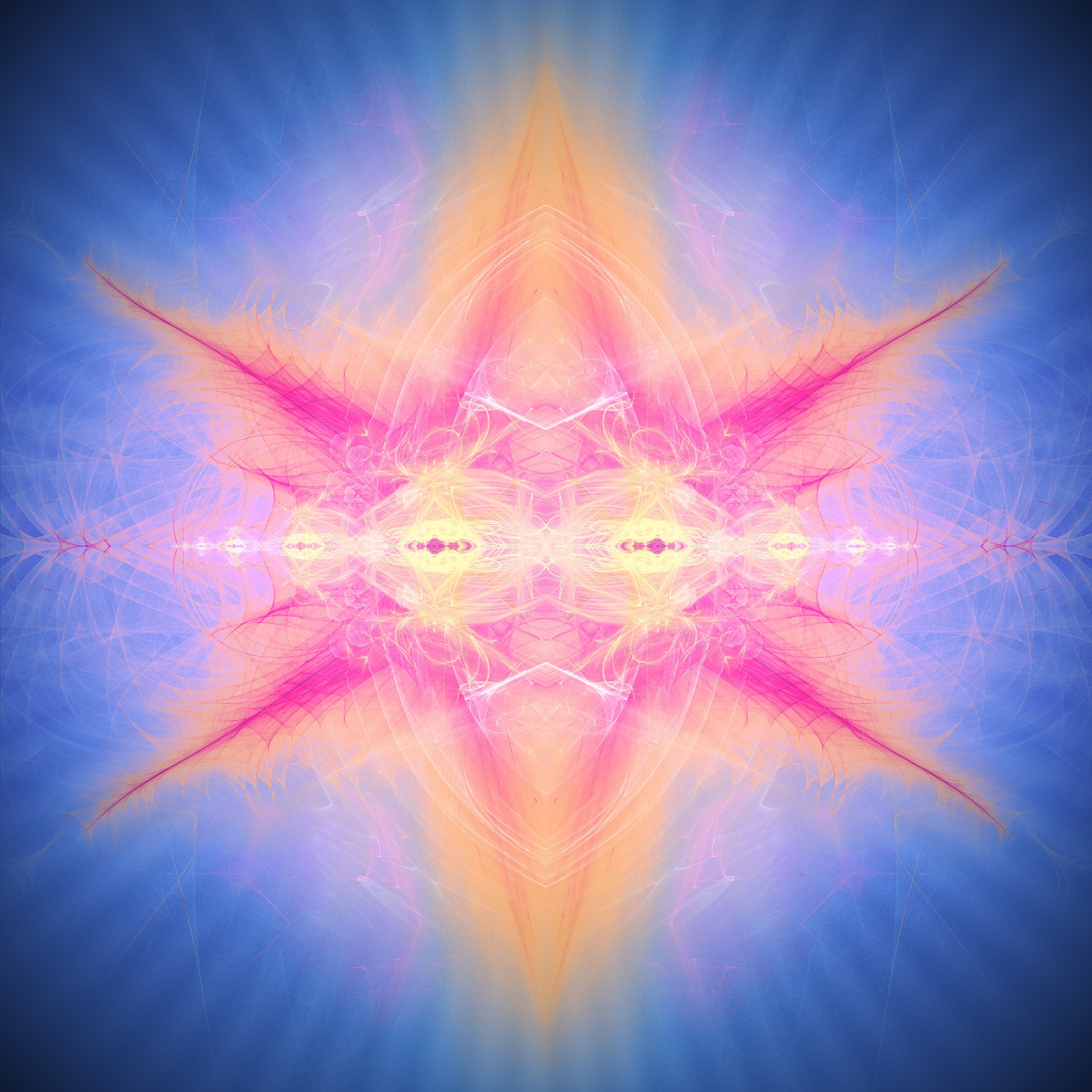 Abstractionism of a tube TV. Роман Ходырев — эзотериолог, художник, фотограф и музыкант. Санкт-Петербург, Рига