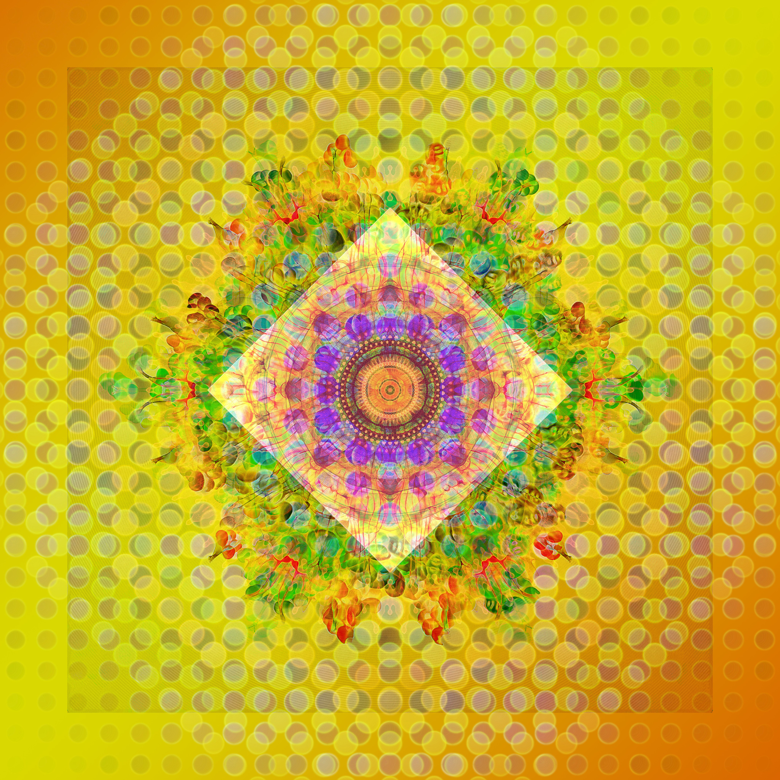 Abstractionism of a tube TV. Роман Ходырев — эзотериолог, художник, фотограф и музыкант. Санкт-Петербург, Рига