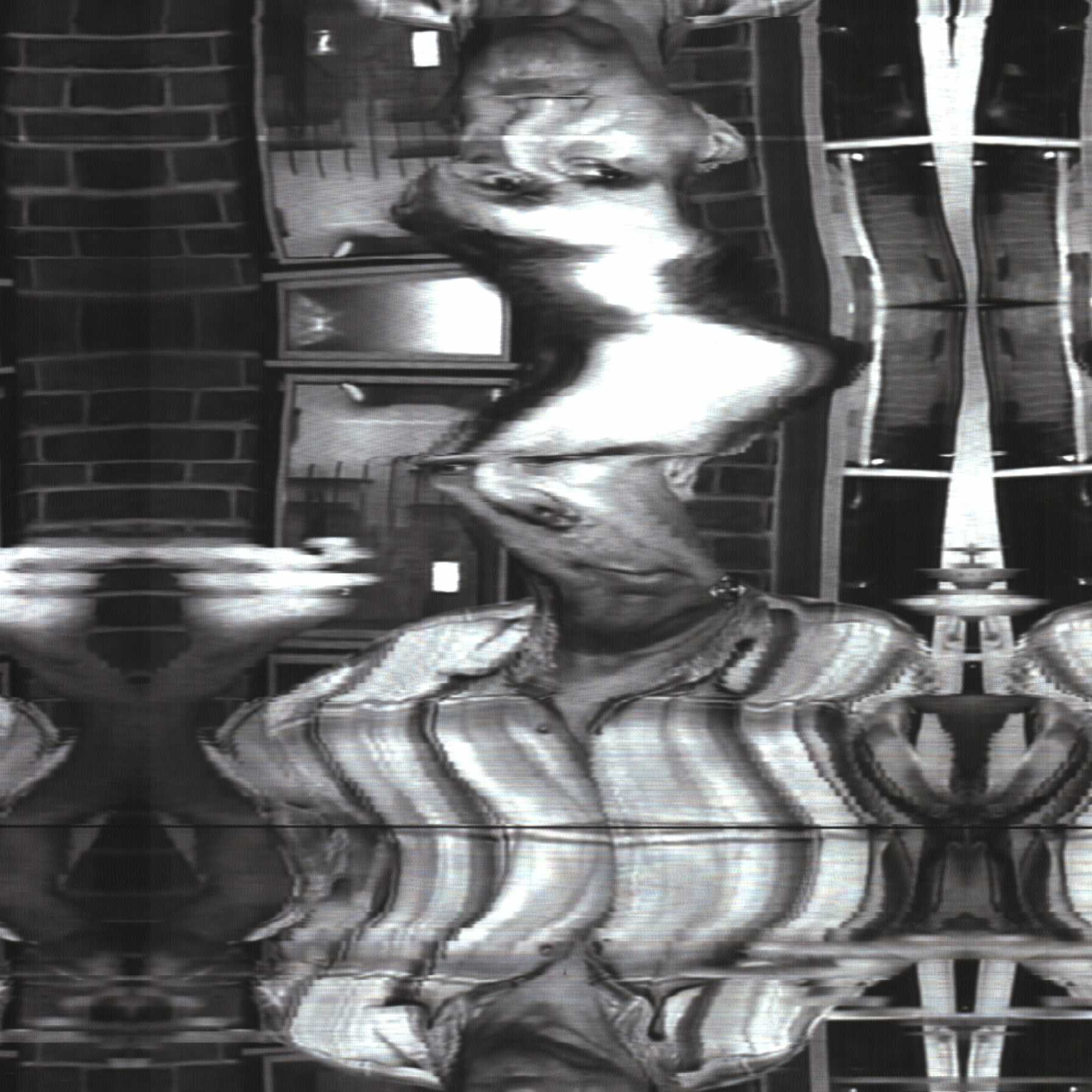 Fluxus Selfie Machine. Роман Ходырев — эзотериолог, художник, фотограф и музыкант. Санкт-Петербург, Рига