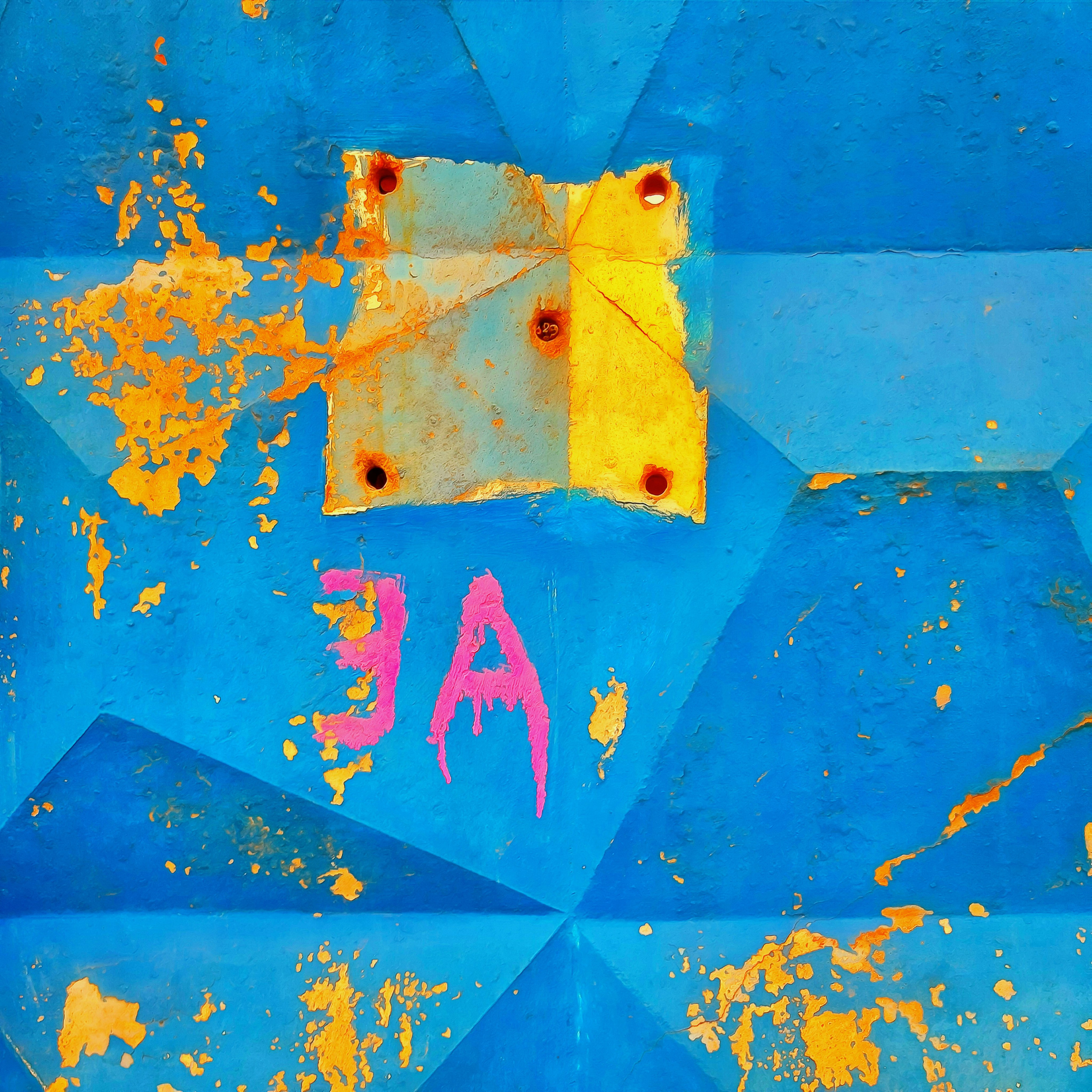 CheLOVEinik — décollage. Роман Ходырев — эзотериолог, художник, фотограф и музыкант. Санкт-Петербург, Рига