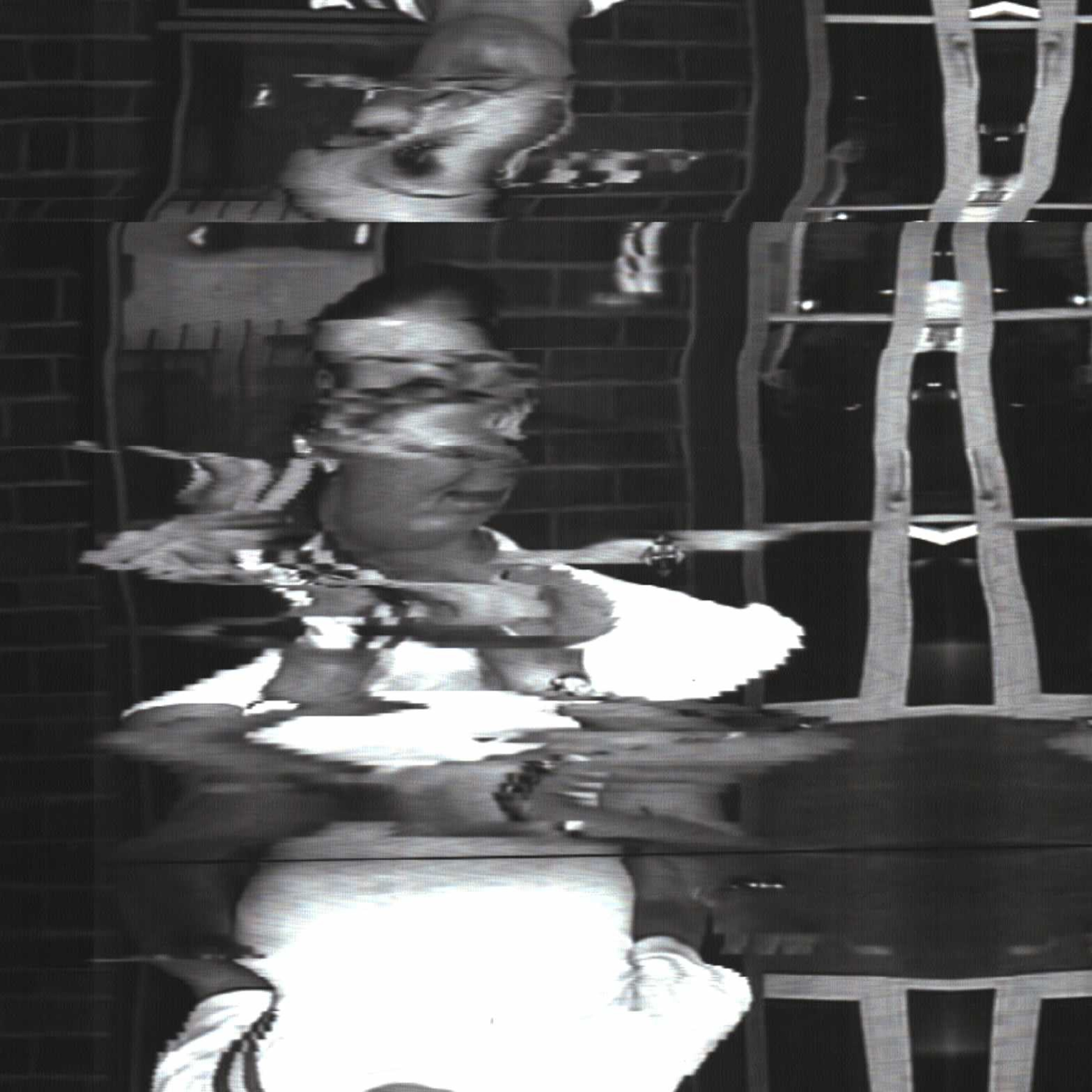 Fluxus Selfie Machine. Роман Ходырев — эзотериолог, художник, фотограф и музыкант. Санкт-Петербург, Рига