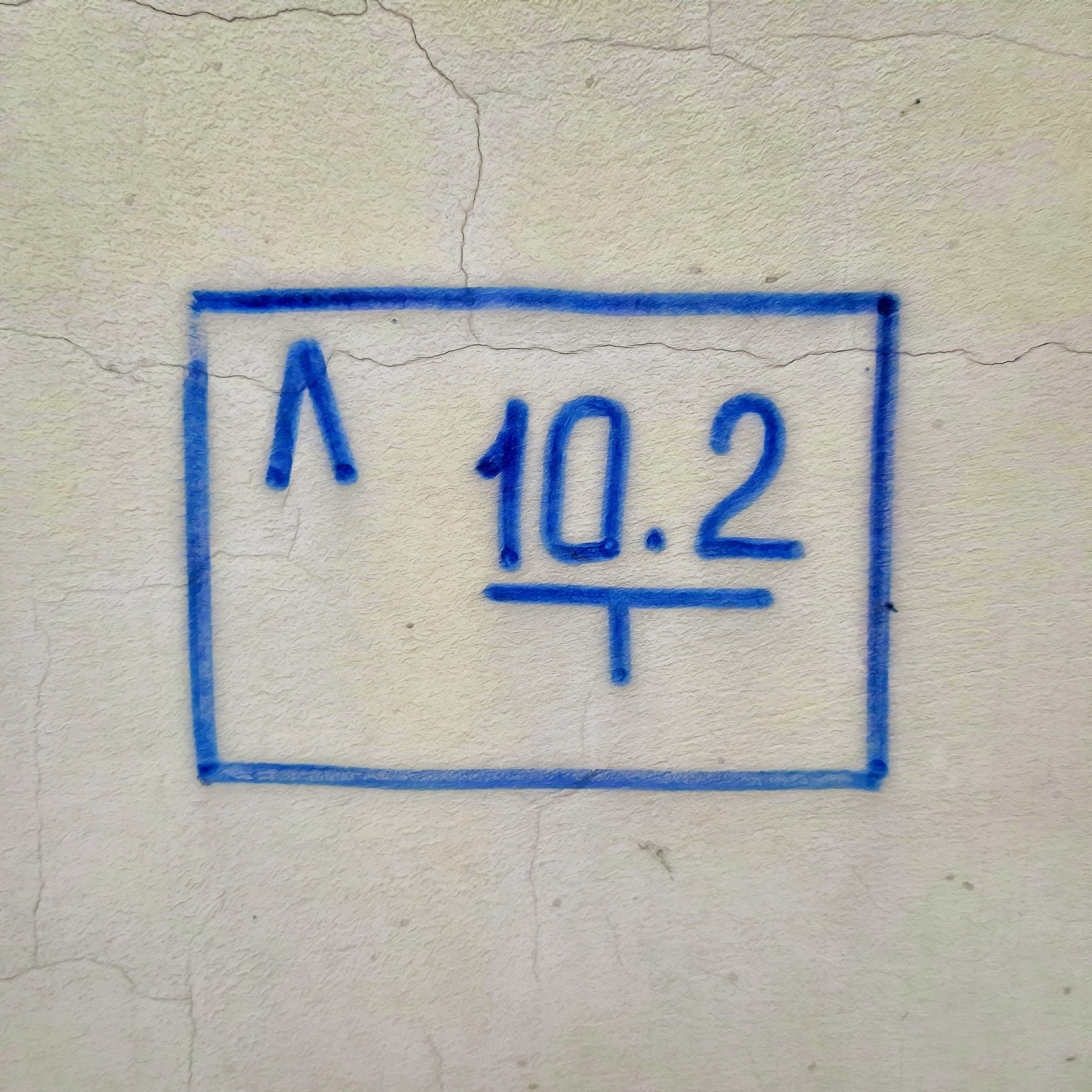 CheLOVEinik — décollage. Роман Ходырев — эзотериолог, художник, фотограф и музыкант. Санкт-Петербург, Рига