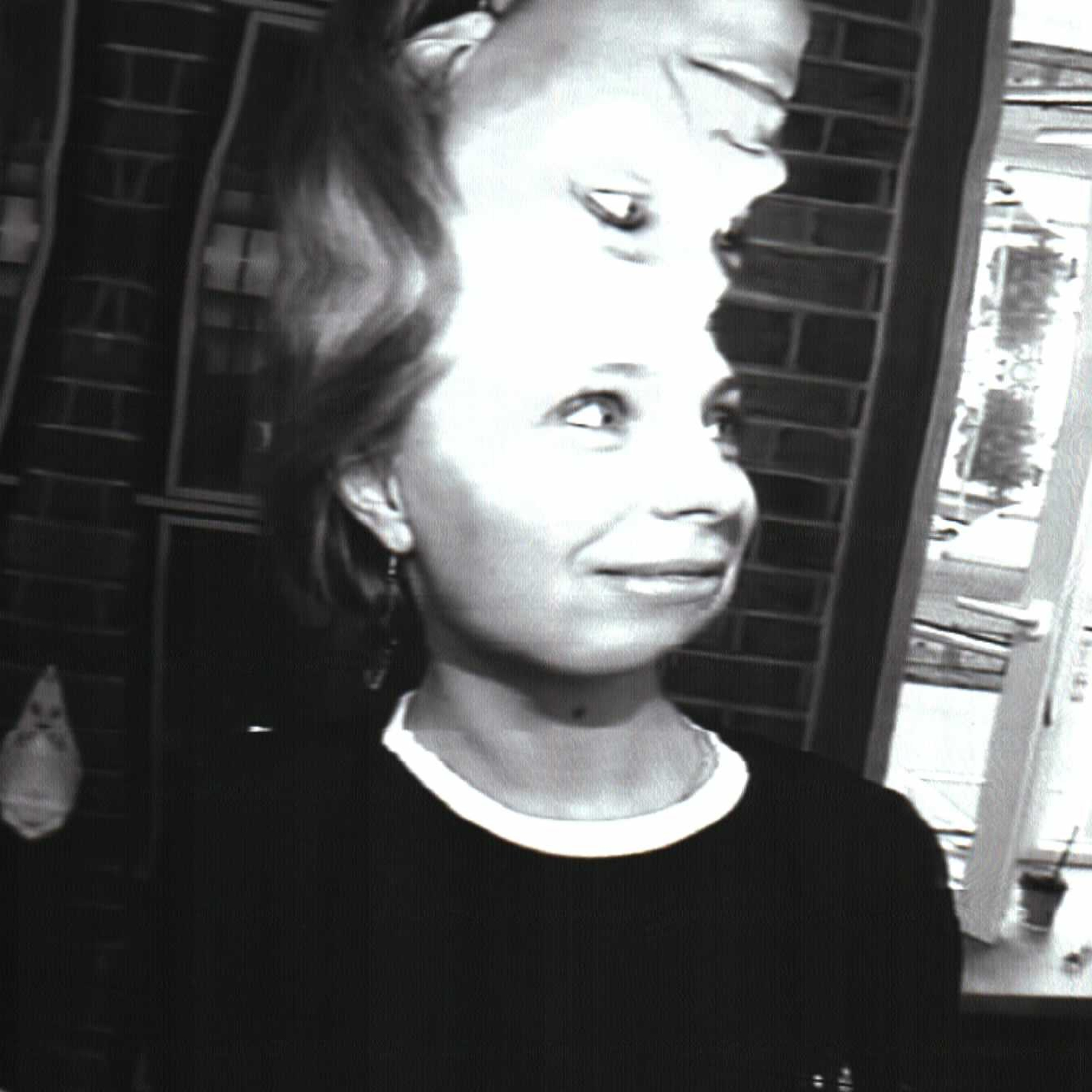 Fluxus Selfie Machine. Роман Ходырев — эзотериолог, художник, фотограф и музыкант. Санкт-Петербург, Рига