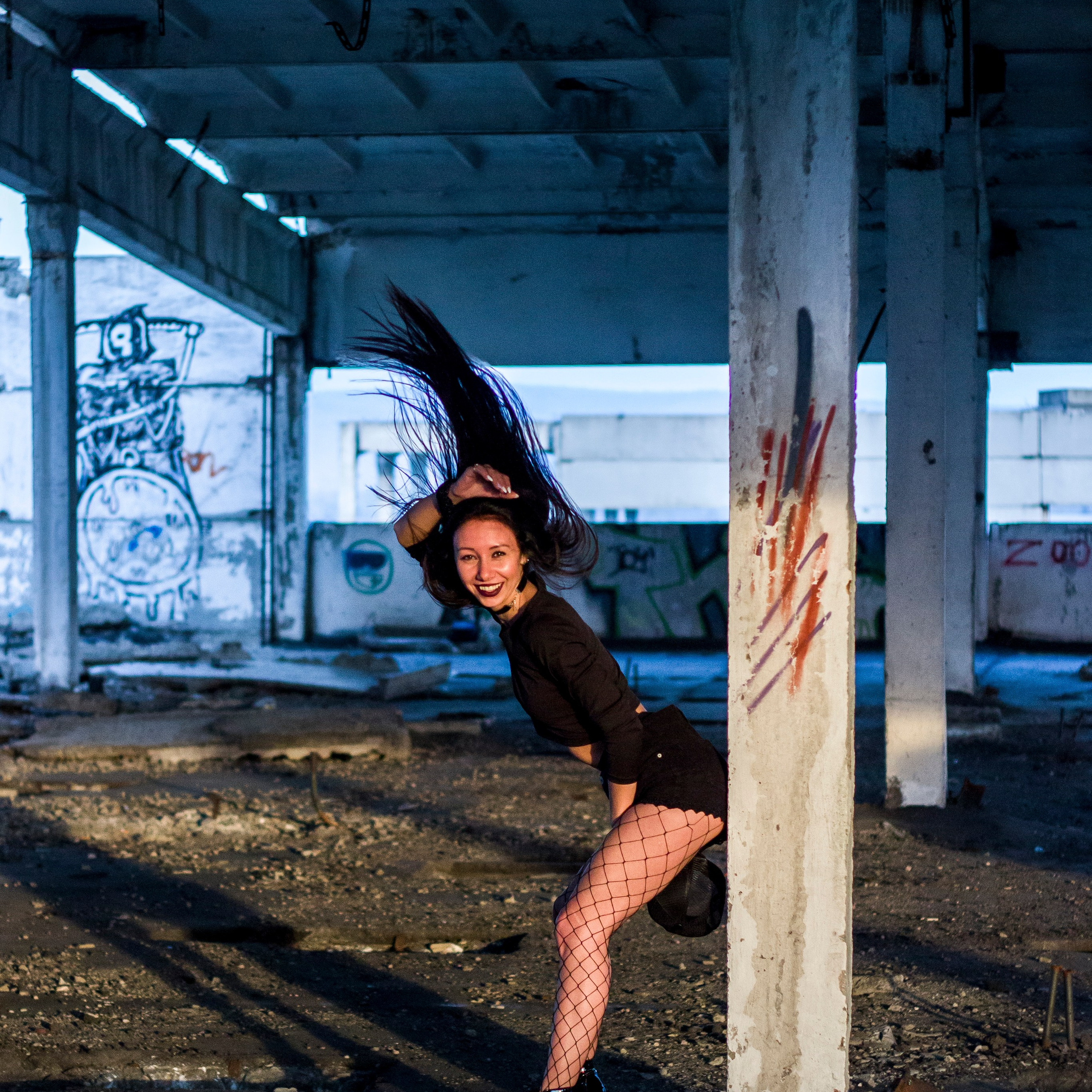 Катрин (заброшка в высотке). Творческая студия АЛНИфото