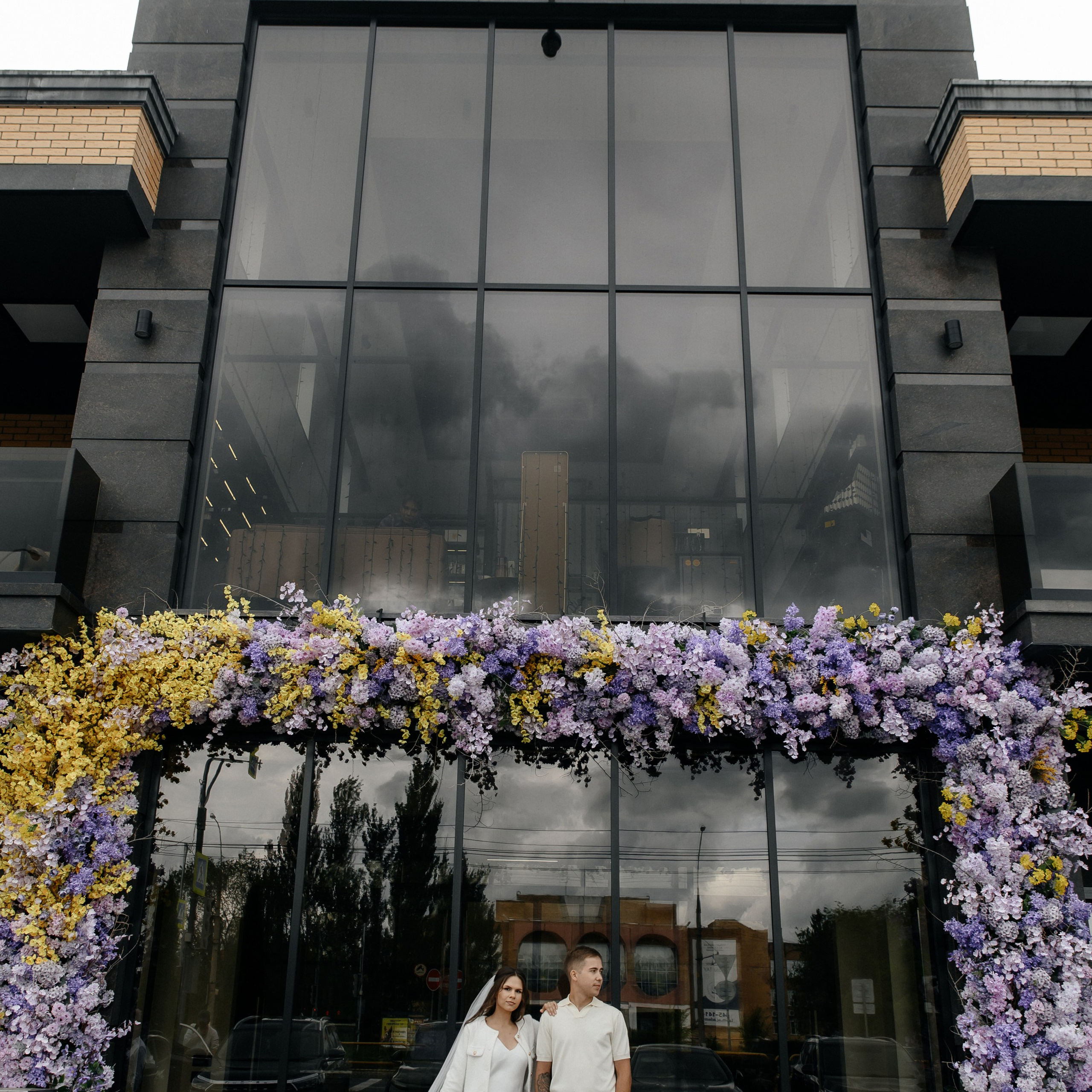 Статус Холл Тольятти 