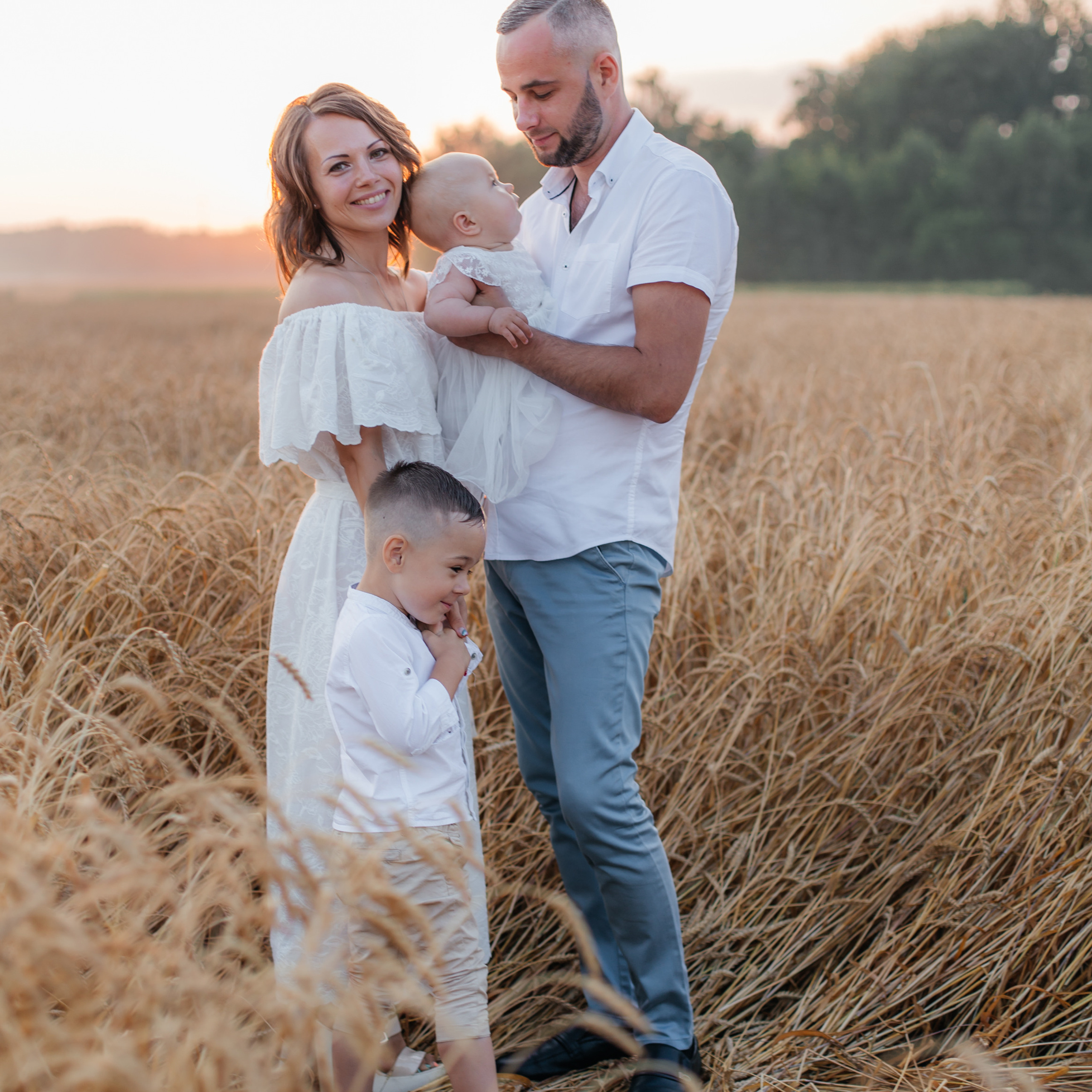 Катя, Сергей, Марик и София