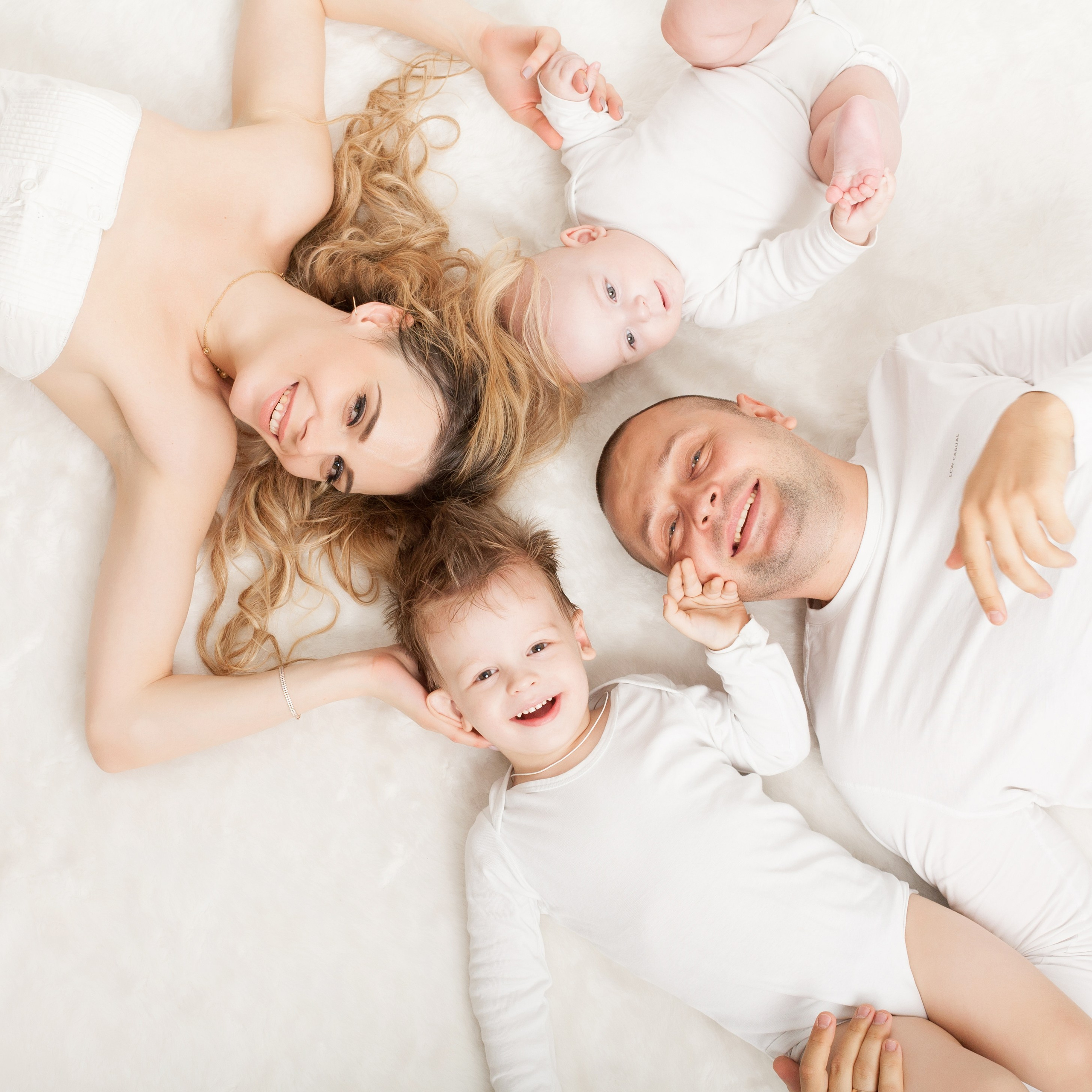 Валерия и семья