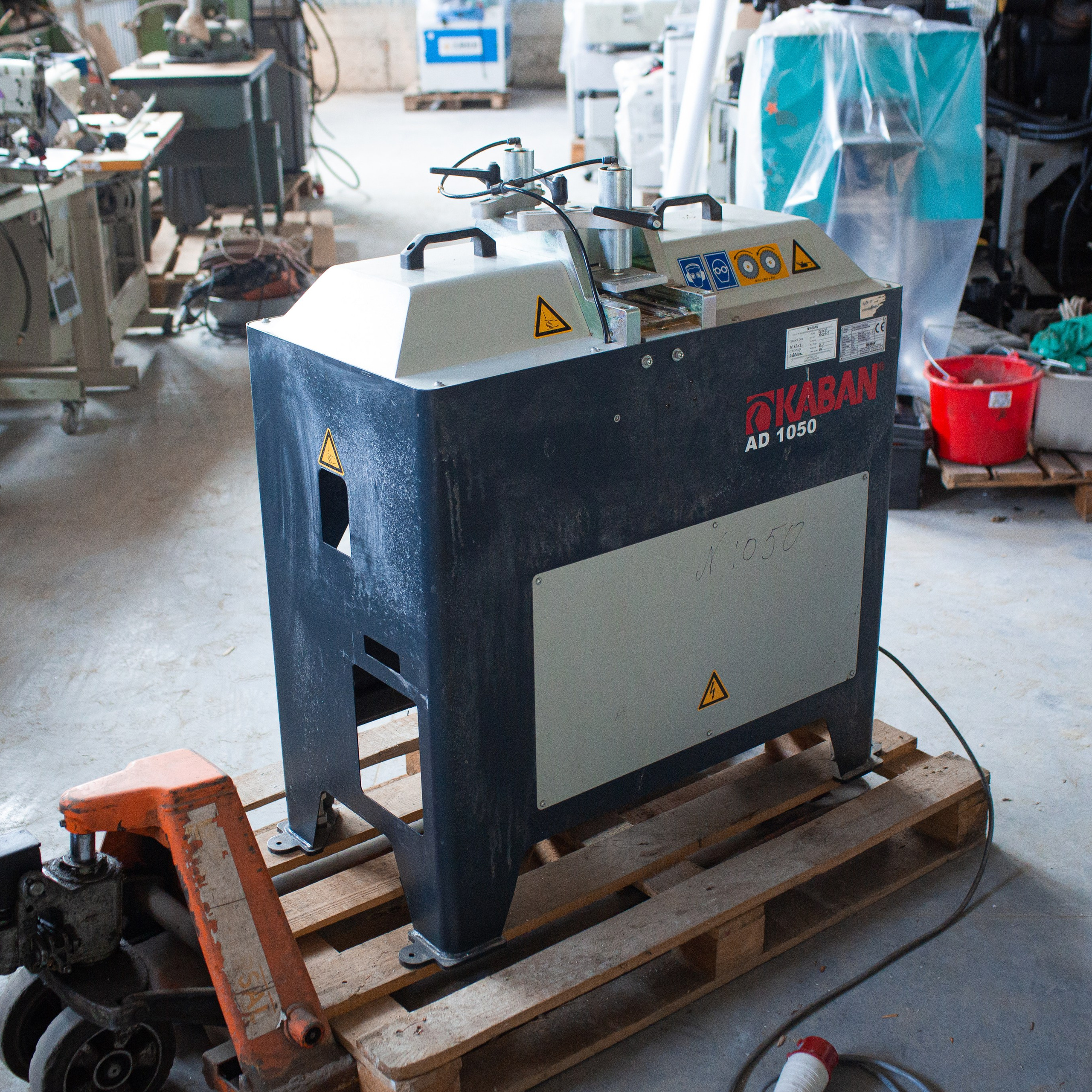 KABAN AD 1050 Автоматическая пила для резки штапиков