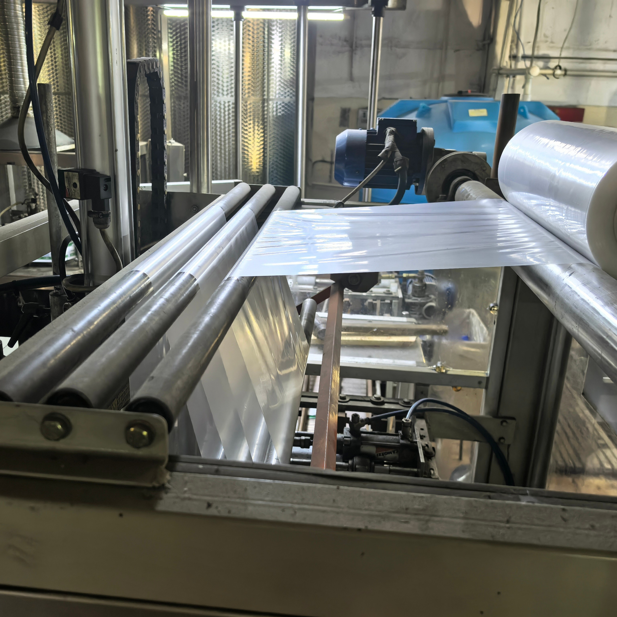 Моноблок для упаковки бутылок в блоки + термоусадочный тоннель