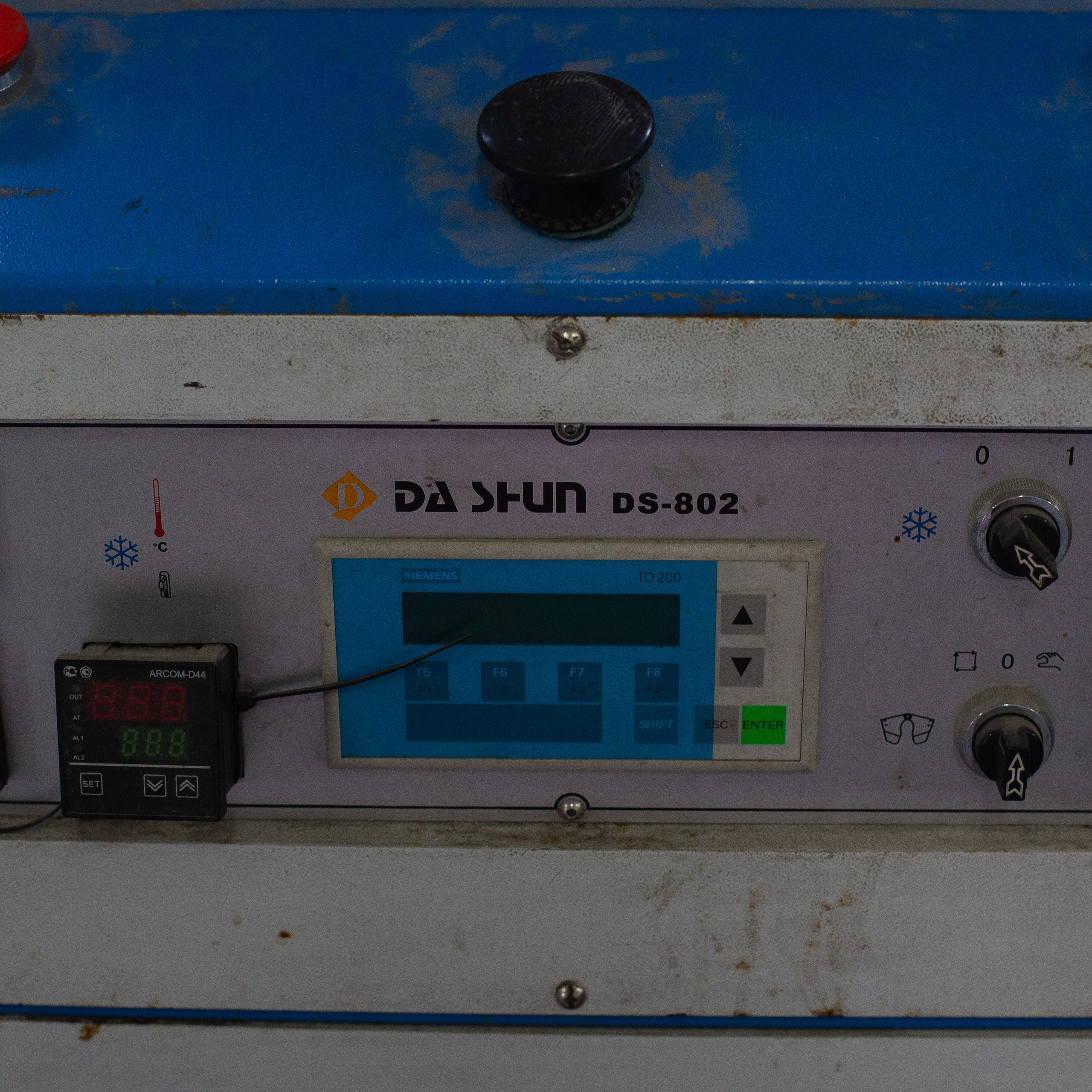 Машина для формования пяточной части Dashun DS-802