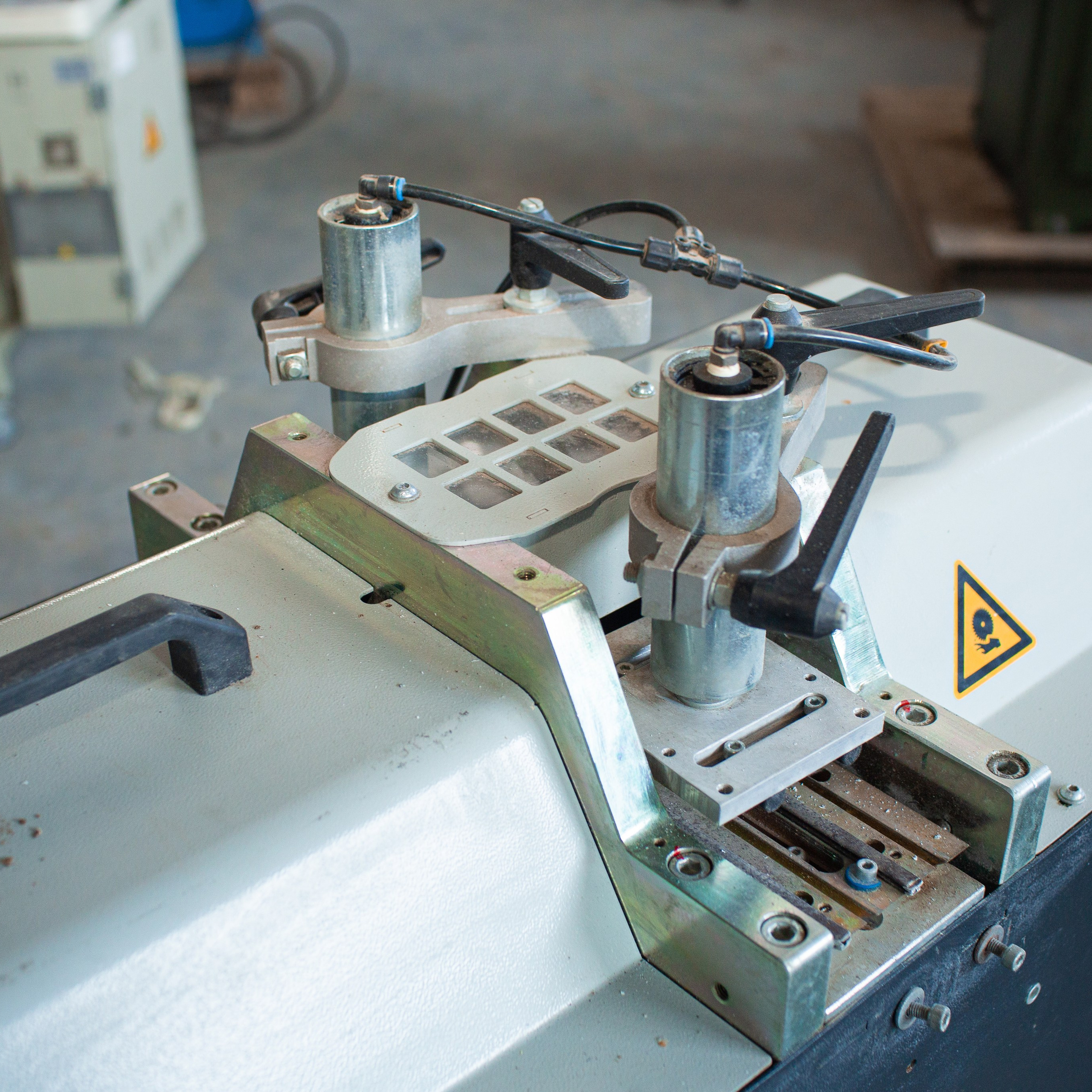 KABAN AD 1050 Автоматическая пила для резки штапиков