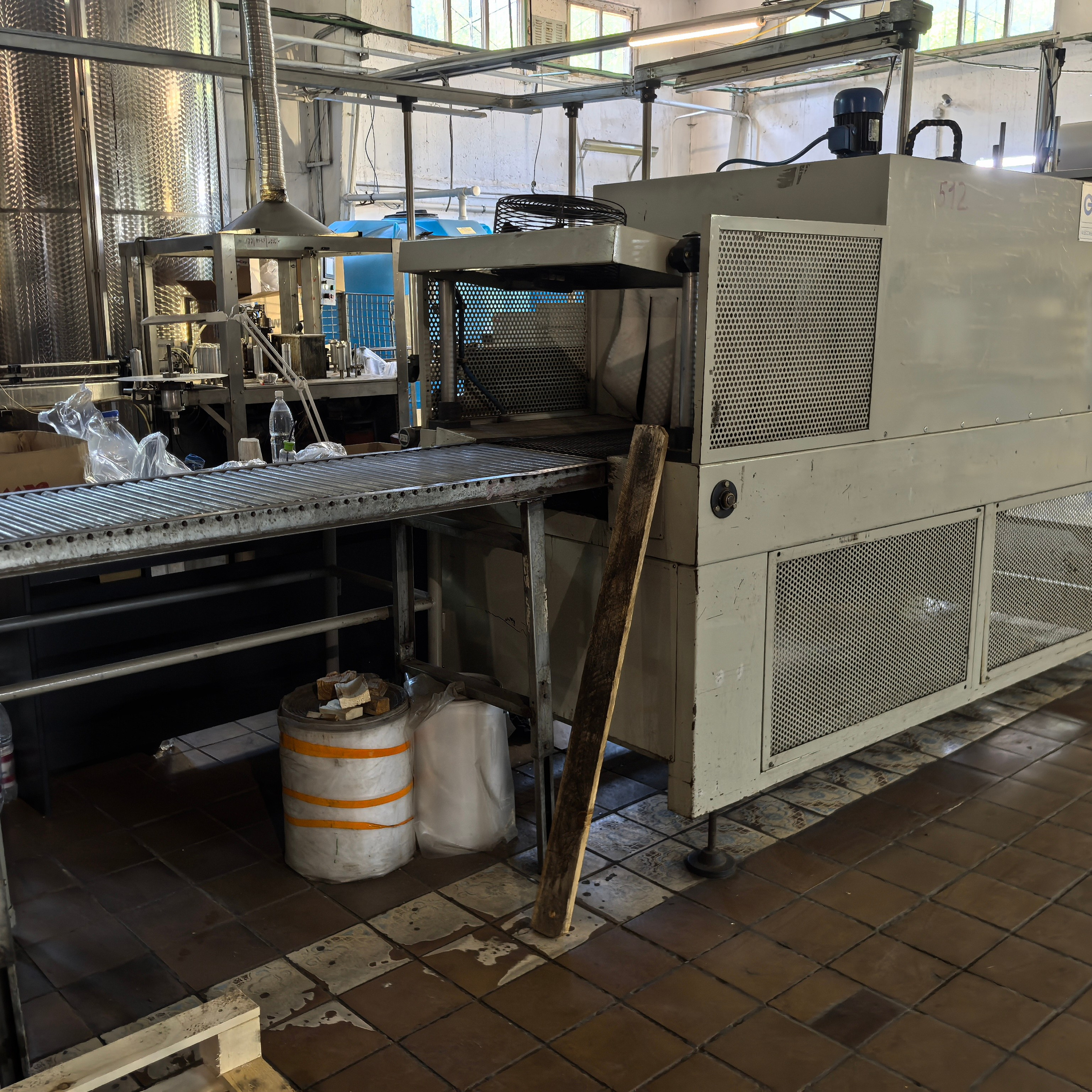 Моноблок для упаковки бутылок в блоки + термоусадочный тоннель