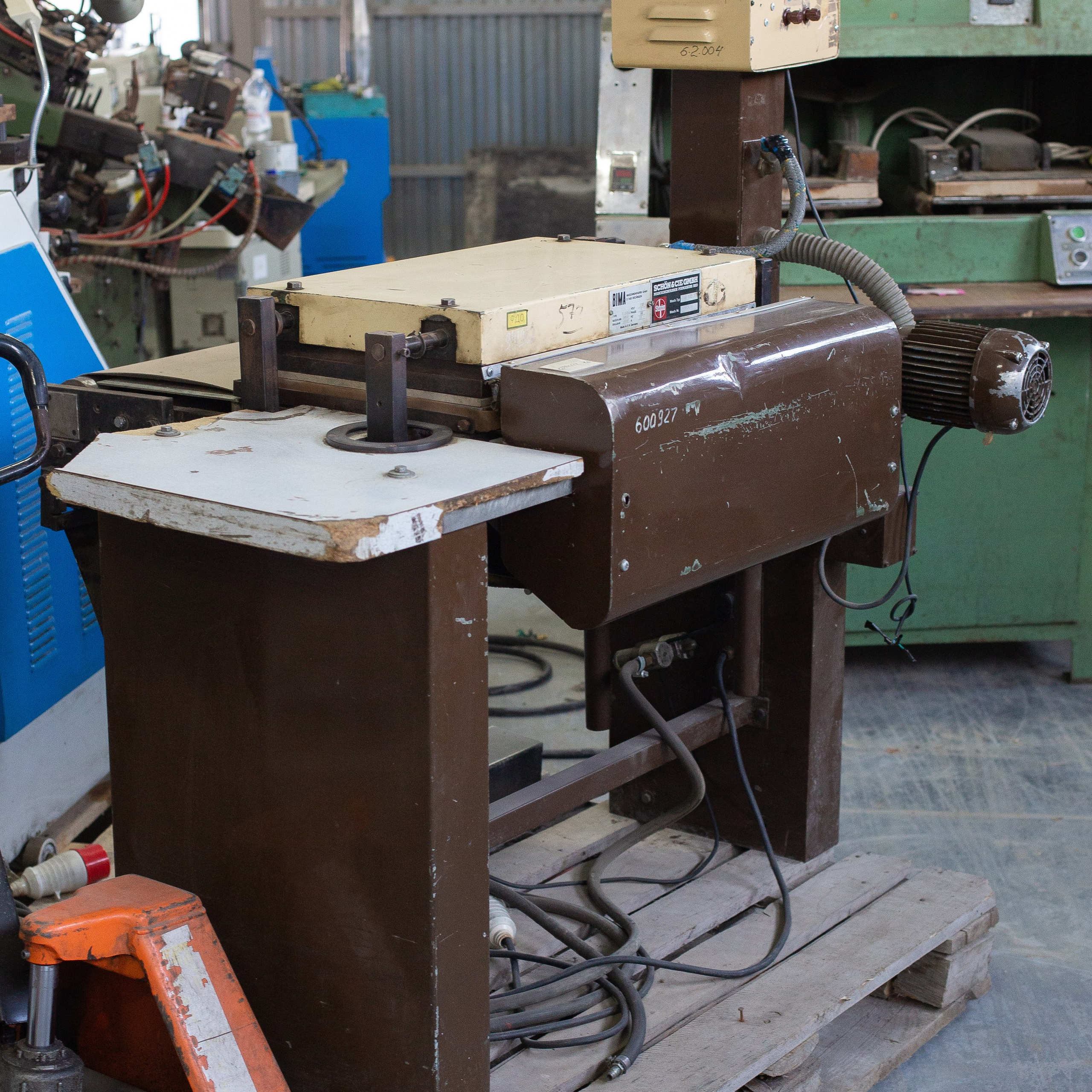 Станок-пресс для дублирования кожи, деталей верха Bima b135.1