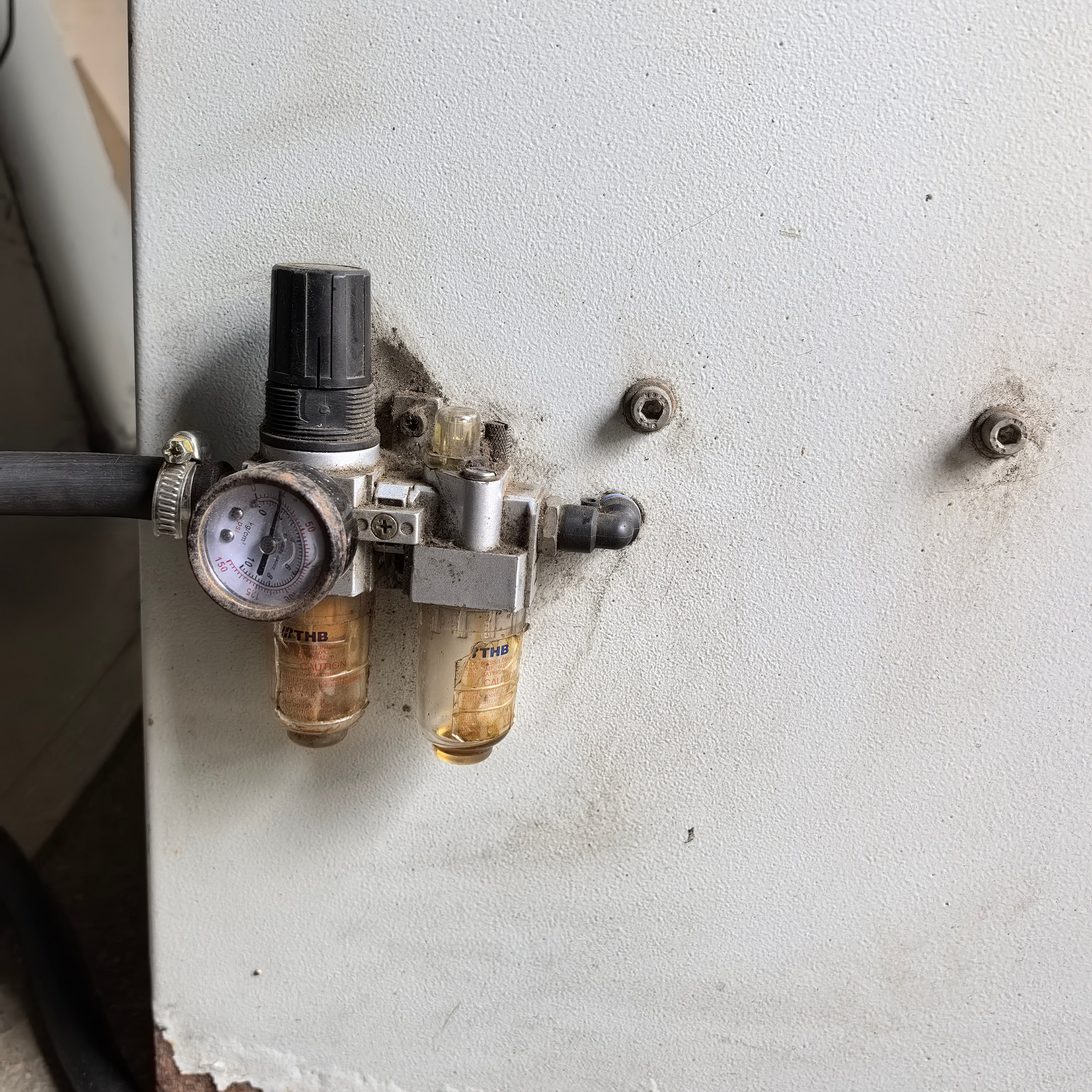 Liva LPKP-M Автоматическая пила для резки дистанционной рамки