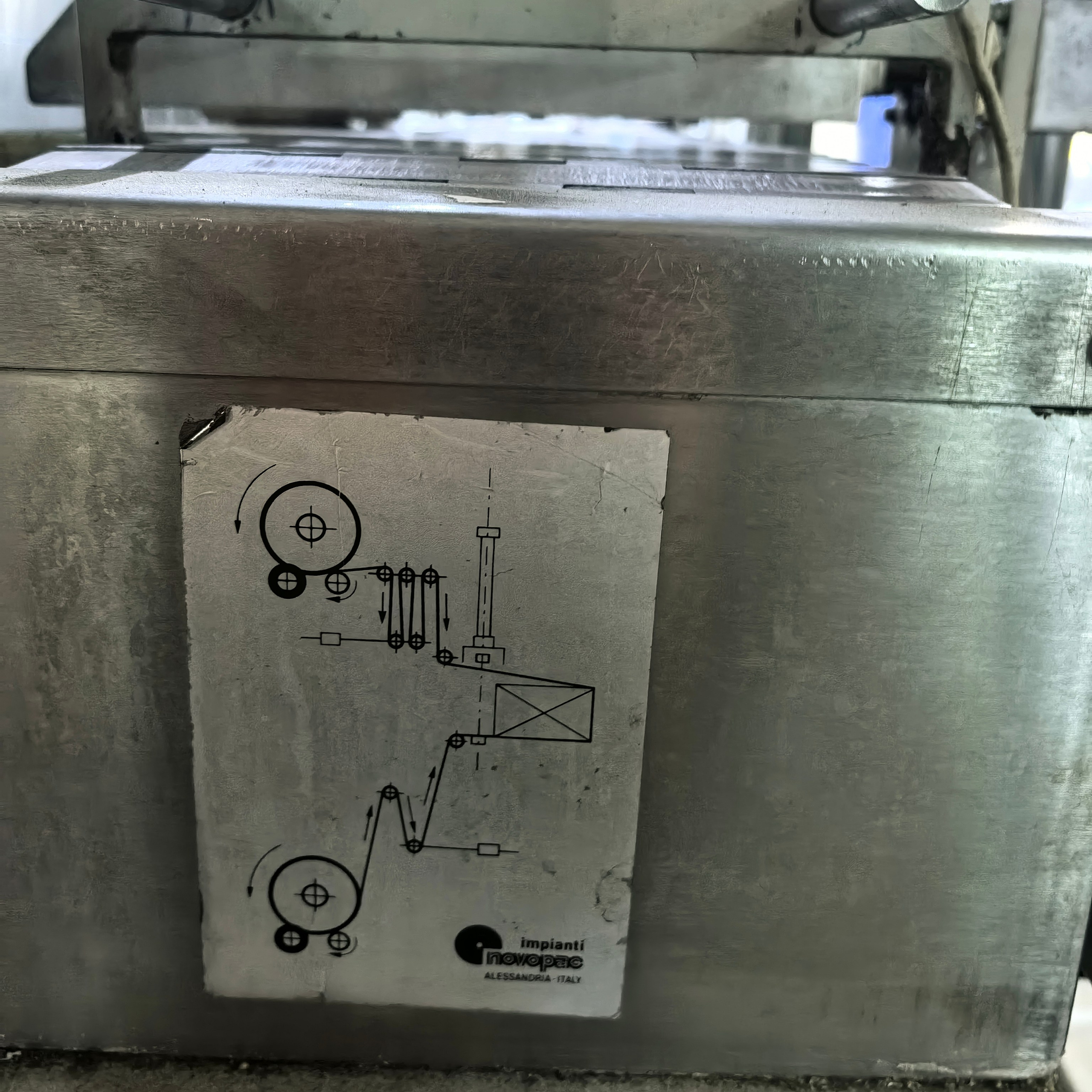 Моноблок для упаковки бутылок в блоки + термоусадочный тоннель