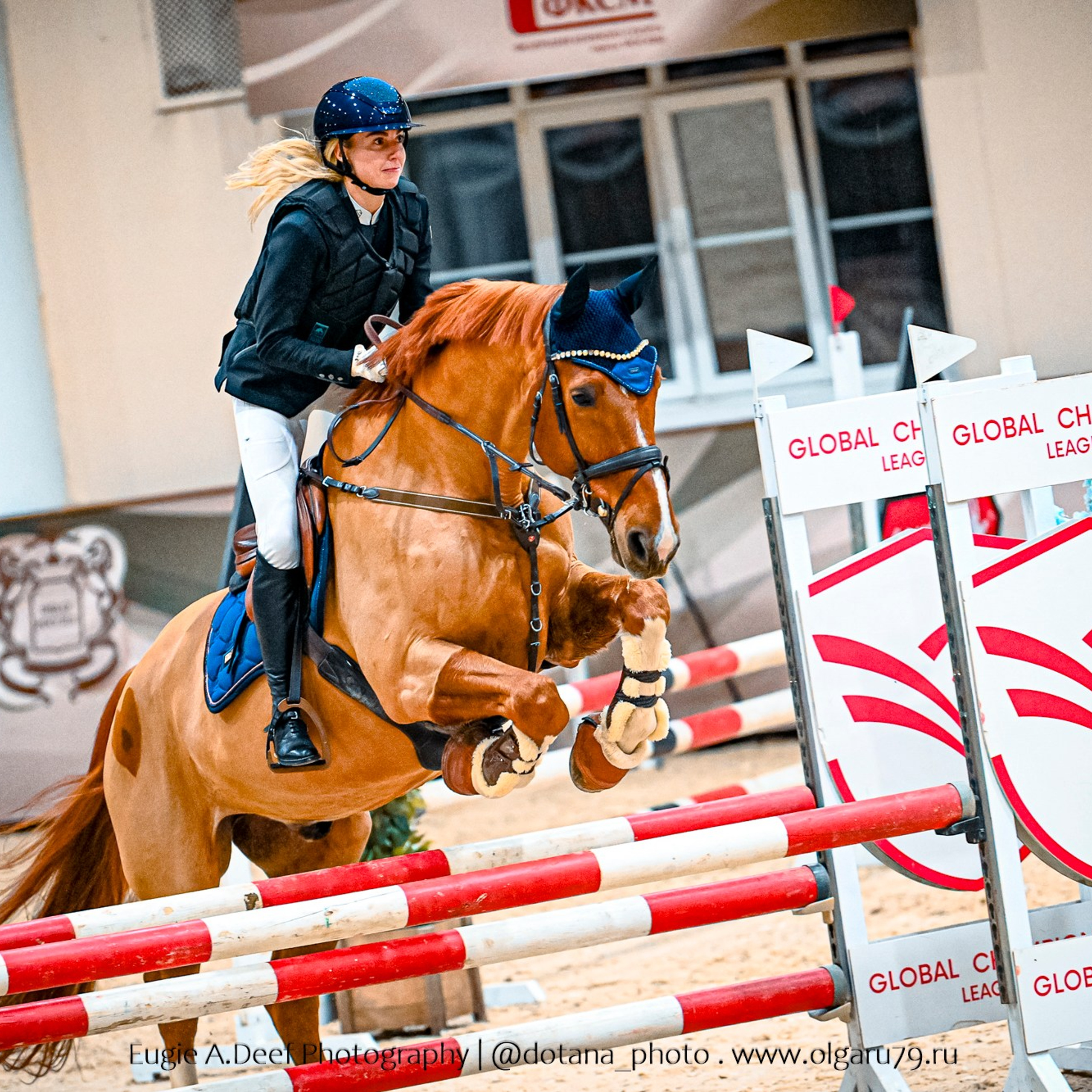 2025.12.05 — КСК ВИВАТ, Россия! — конкур, кубок ФКСМ. ТУРНИРНАЯ КОННАЯ ФОТОГРАФИЯ, Руднева Ольга и Евгений Адеев