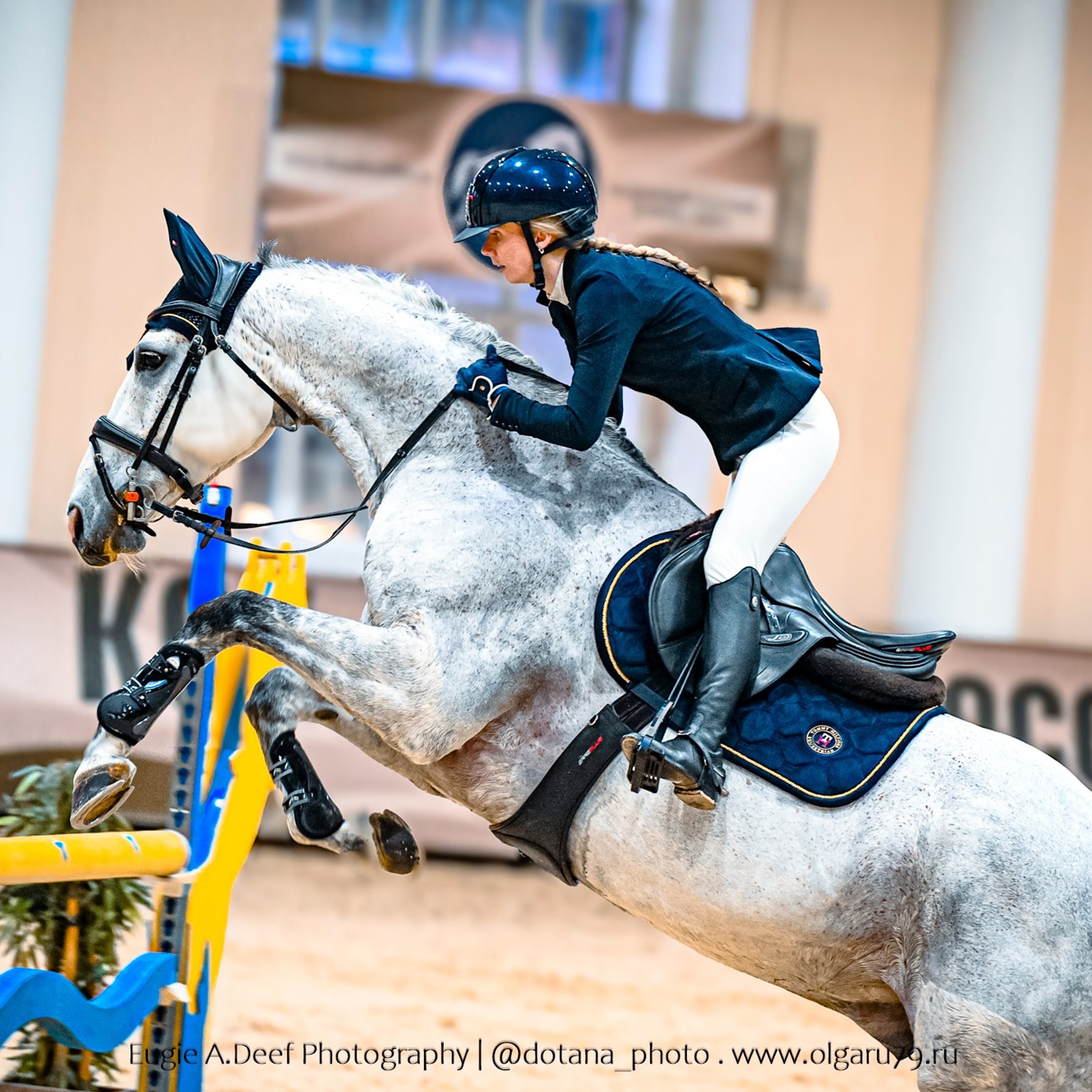 2025.12.05 — КСК ВИВАТ, Россия! — конкур, кубок ФКСМ. ТУРНИРНАЯ КОННАЯ ФОТОГРАФИЯ, Руднева Ольга и Евгений Адеев
