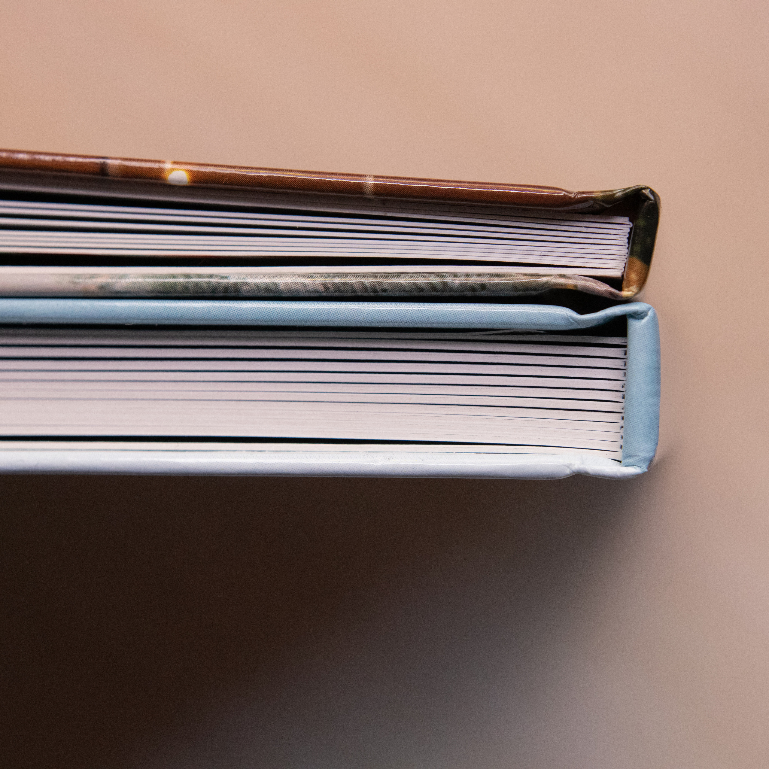 Фотокнига Премиум в твердой обложке. Фотограф новорождённых Братск