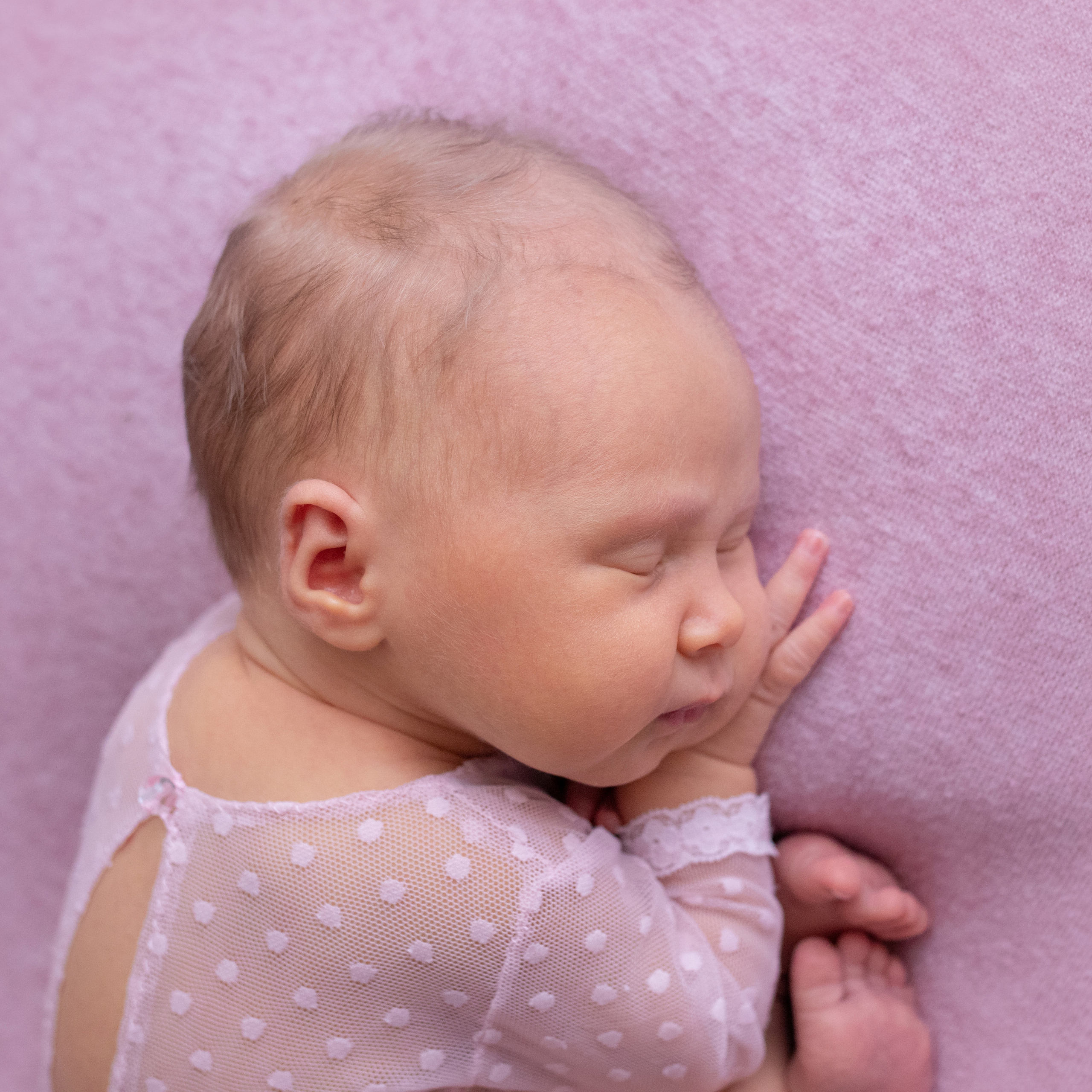 Классическая ньюборн фотосессия. Фотограф новорождённых Братск