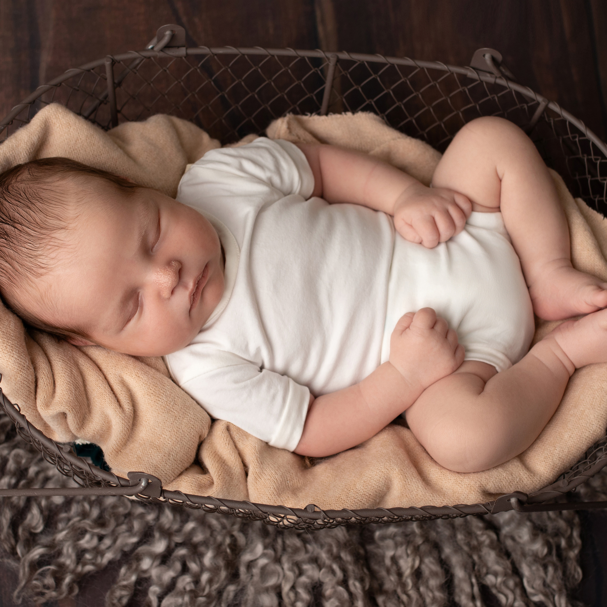 Классическая ньюборн фотосессия. Фотограф новорождённых Братск