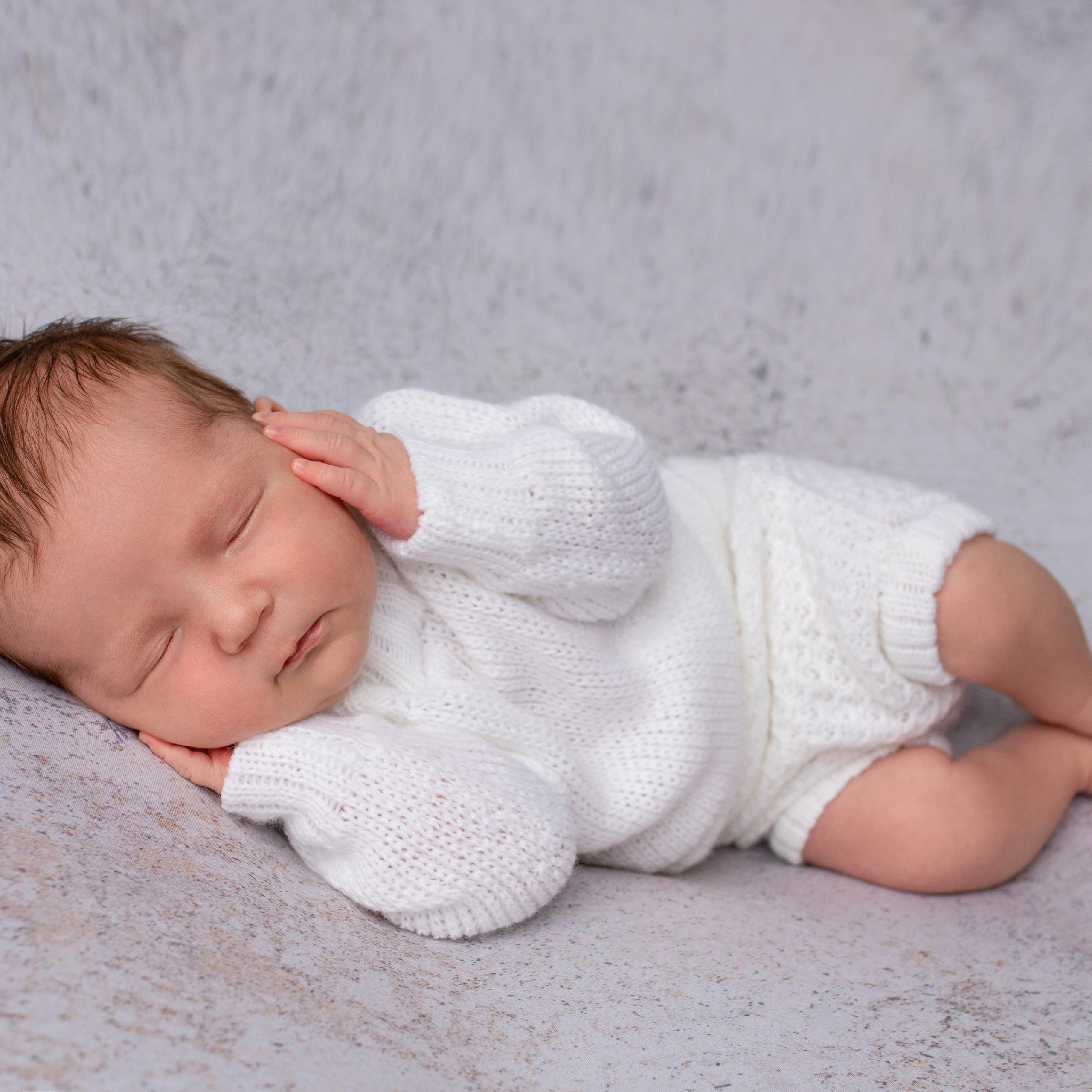 Классическая ньюборн фотосессия. Фотограф новорождённых Братск