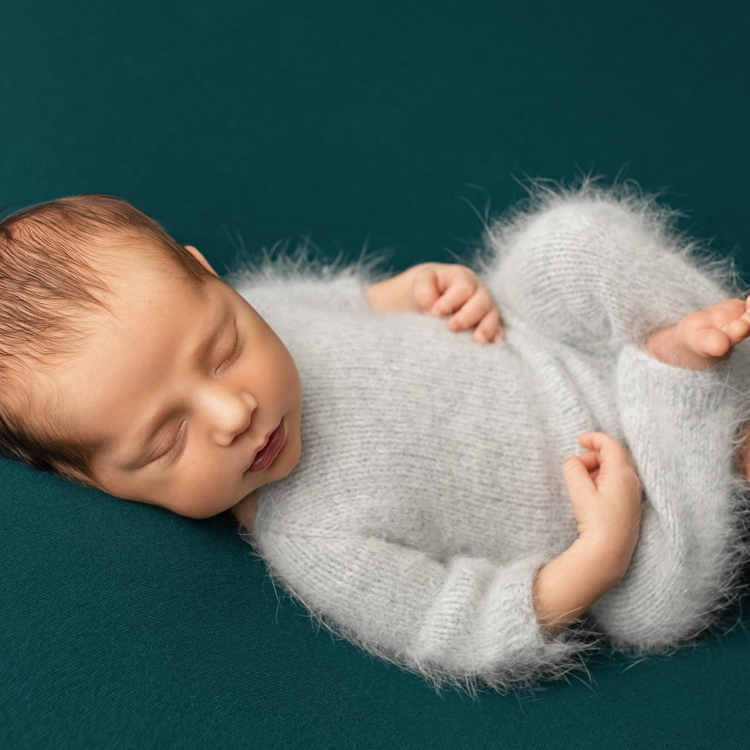 Классическая ньюборн фотосессия. Фотограф новорождённых Братск