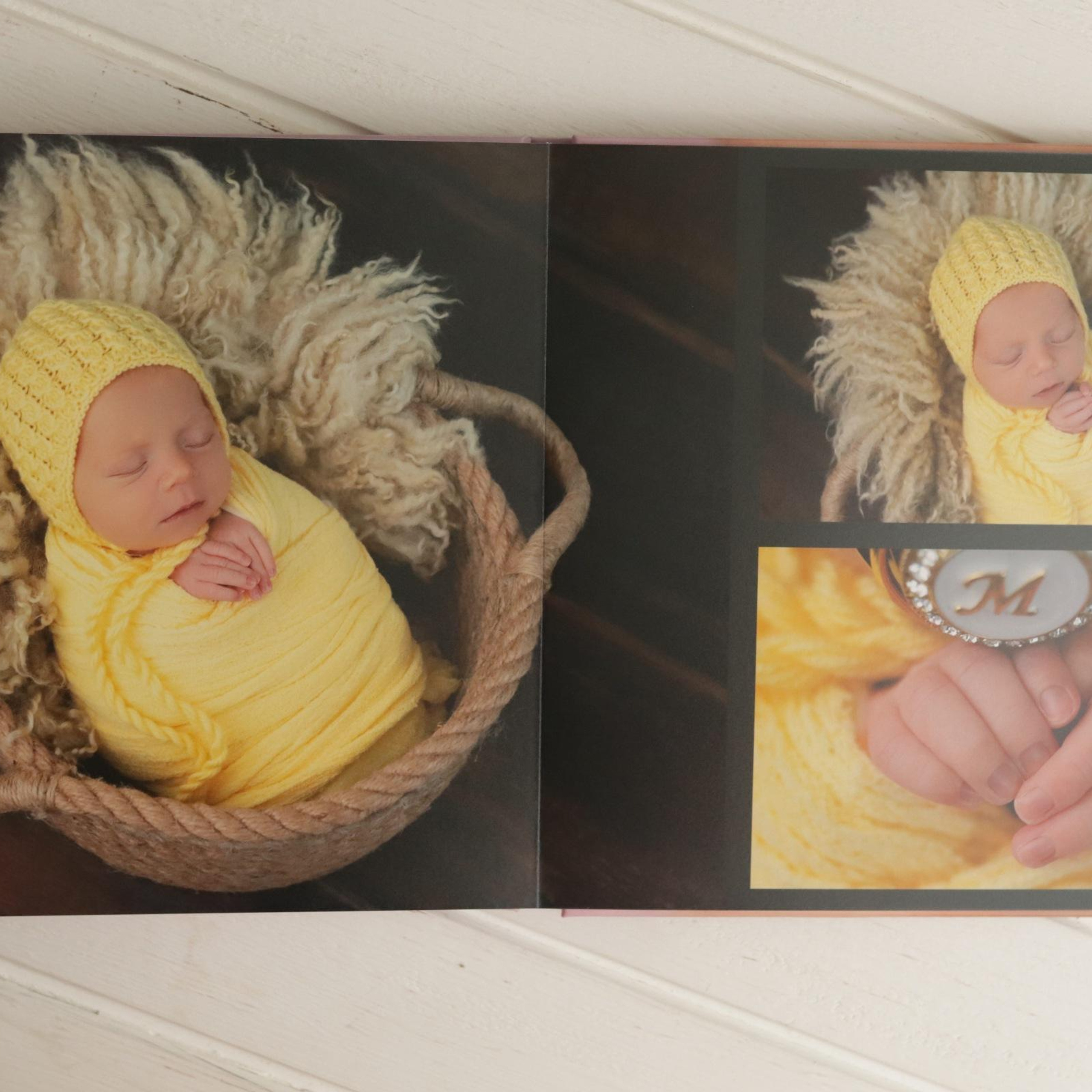 Фотокнига ROYAL в твердой обложке с очень плотными листами. Фотограф новорождённых Братск