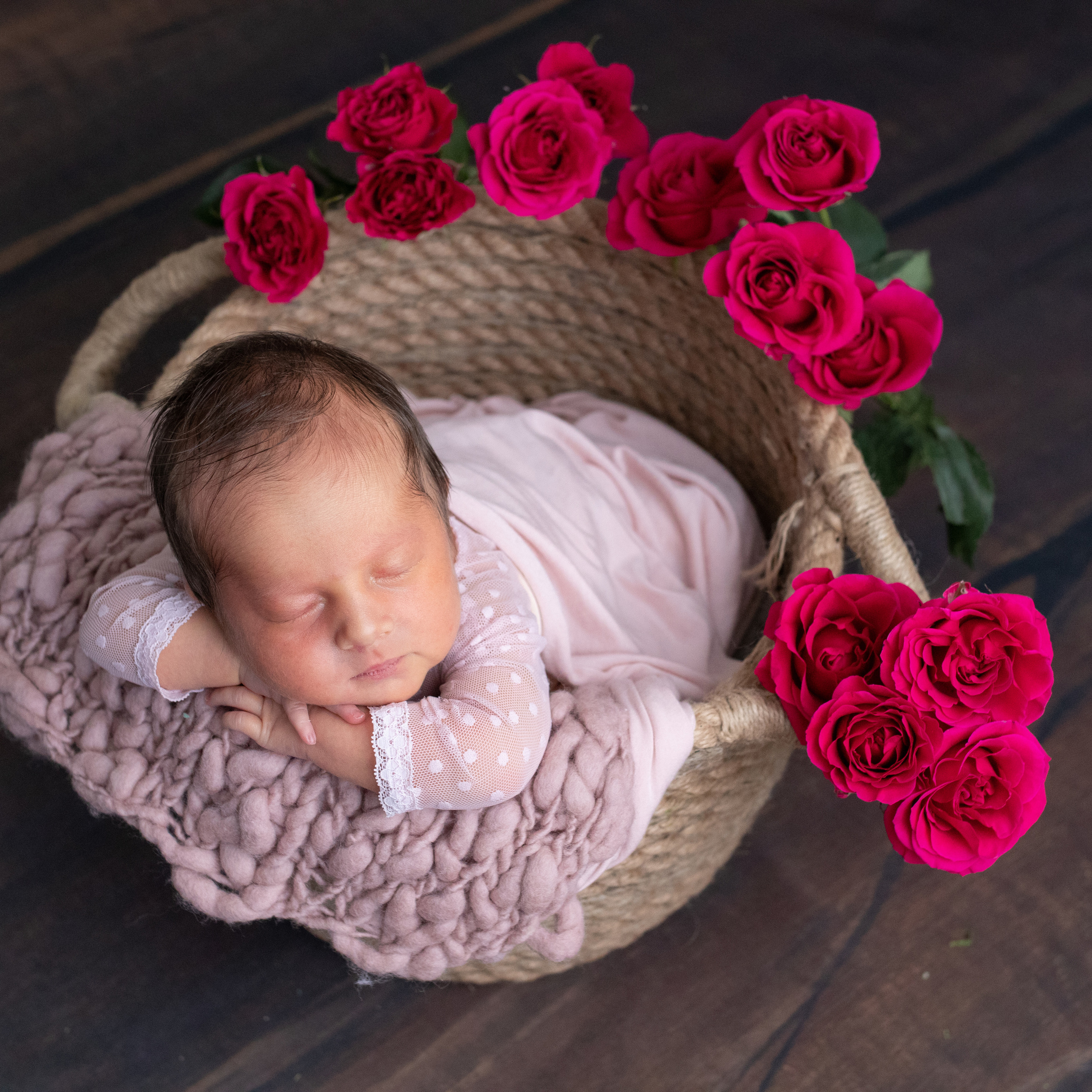 Классическая ньюборн фотосессия. Фотограф новорождённых Братск