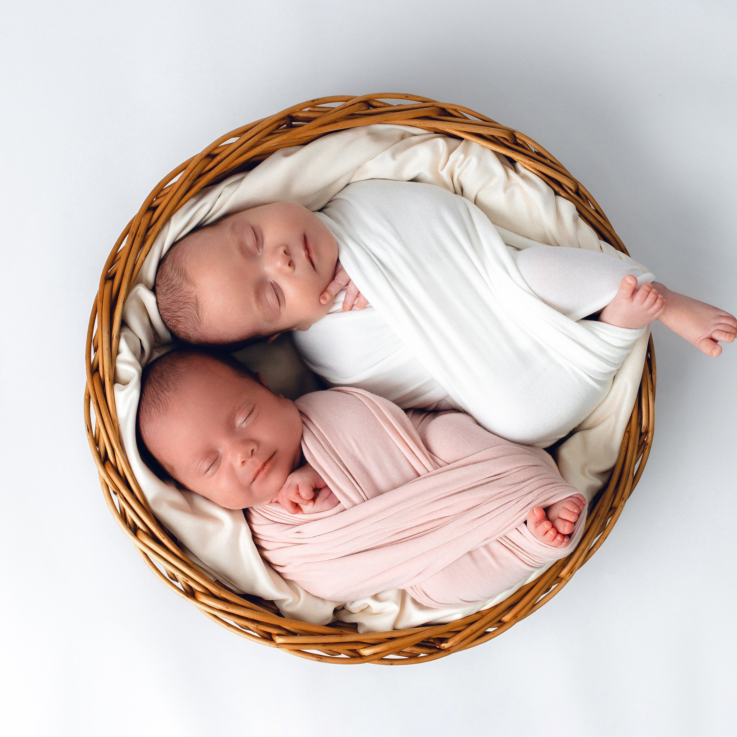 Классическая ньюборн фотосессия. Фотограф новорождённых Братск