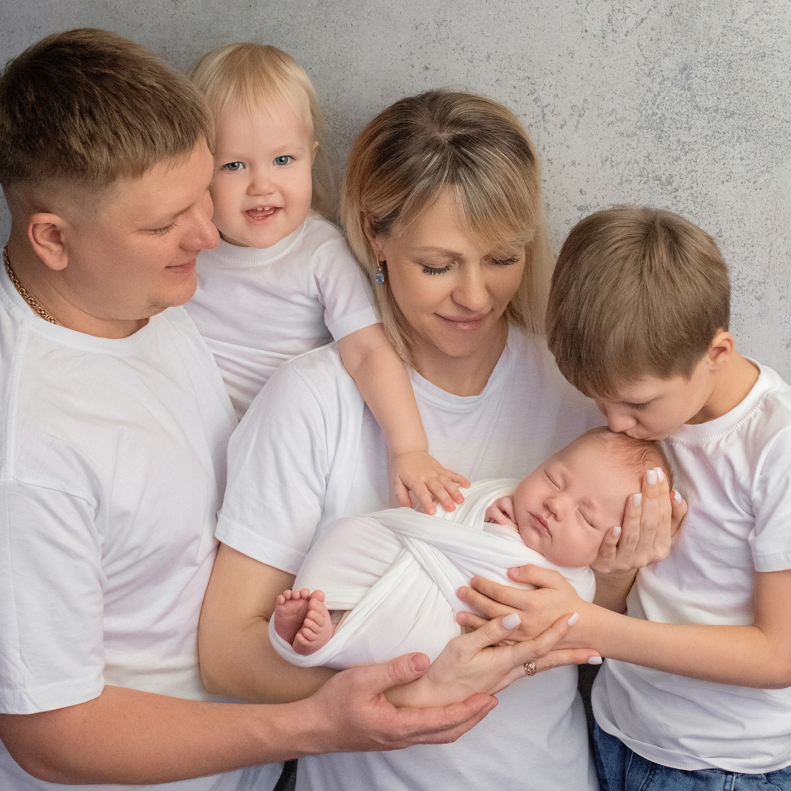 Классическая ньюборн фотосессия. Фотограф новорождённых Братск