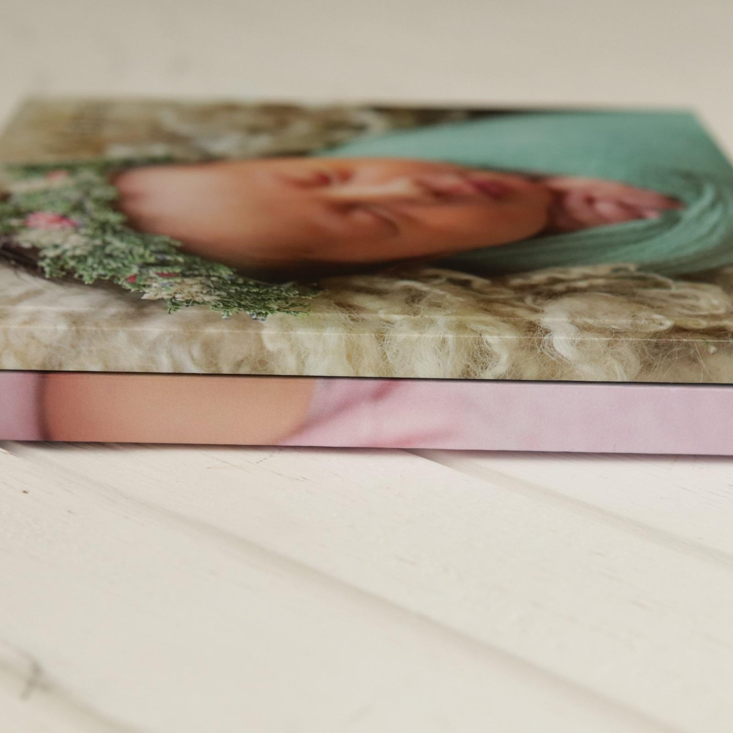 Фотокнига Премиум в твердой обложке. Фотограф новорождённых Братск