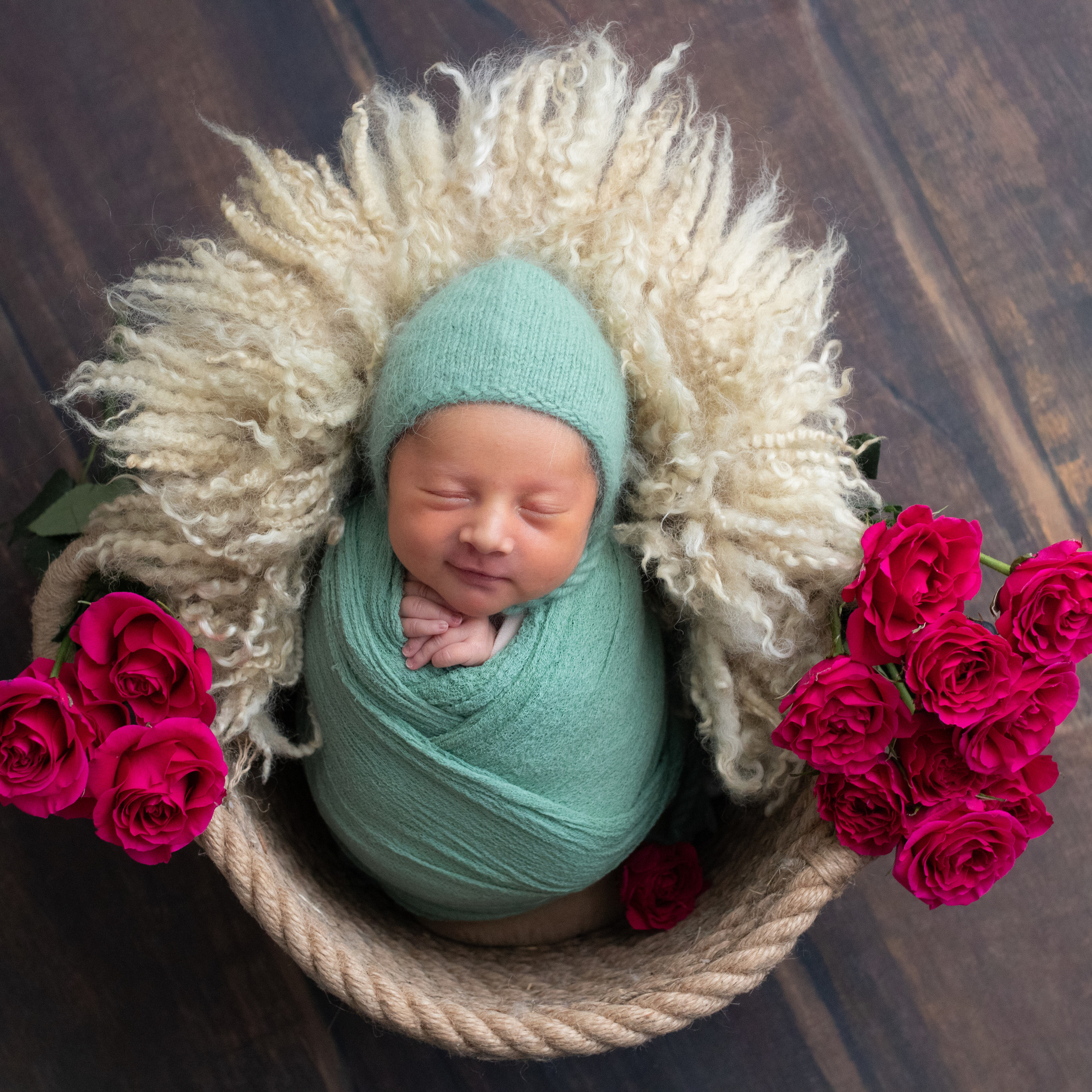 Классическая ньюборн фотосессия. Фотограф новорождённых Братск