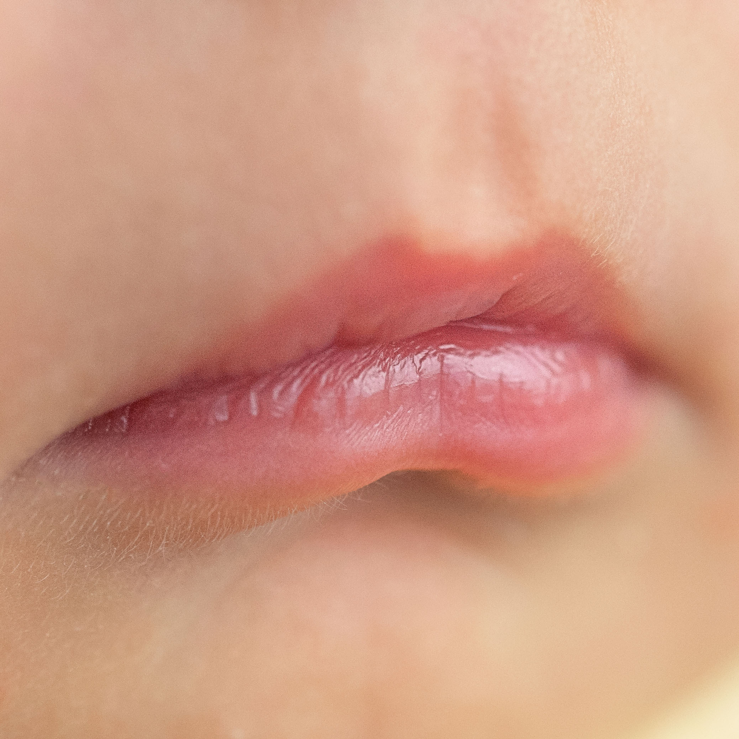 макроснимки губ новорождённого