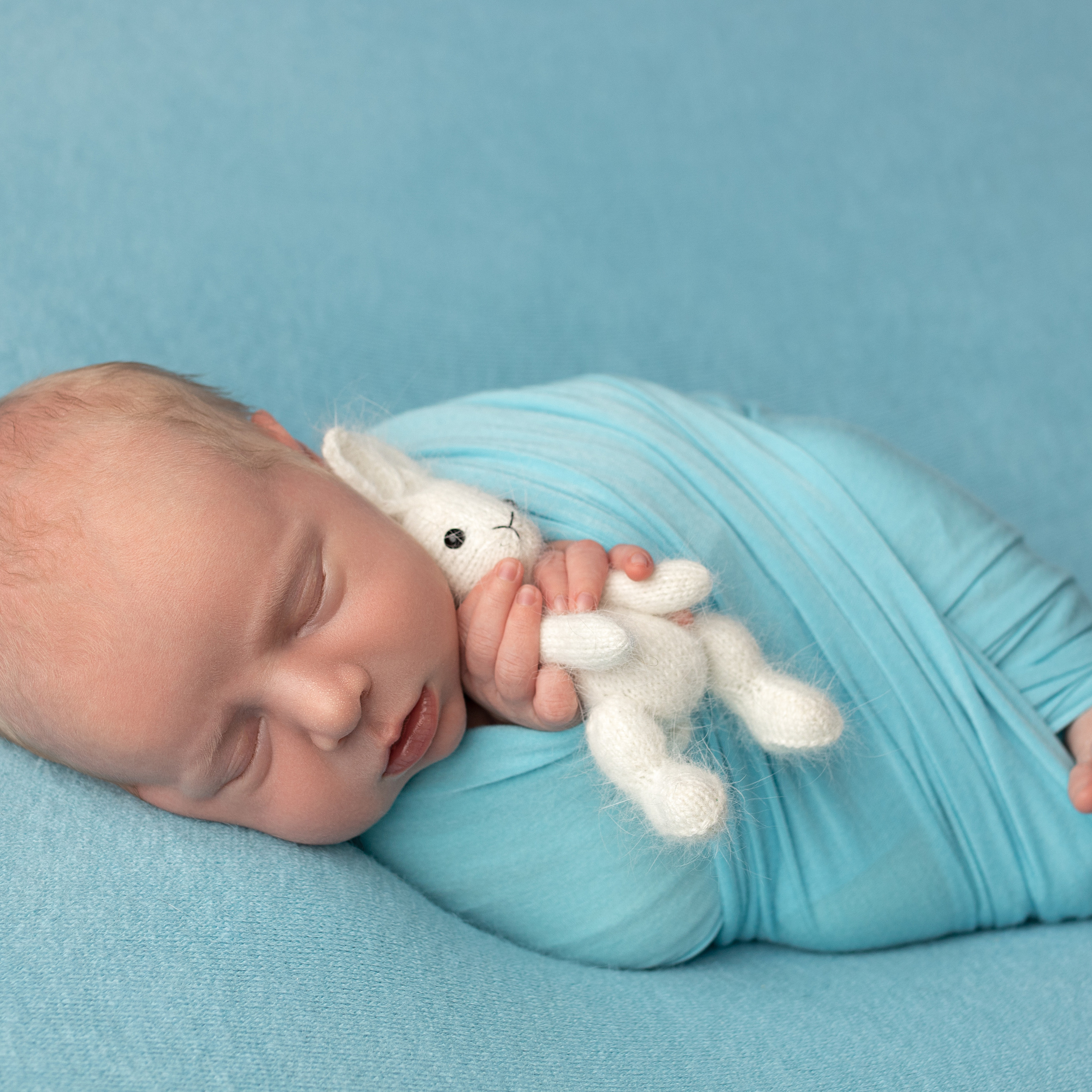 Классическая ньюборн фотосессия. Фотограф новорождённых Братск