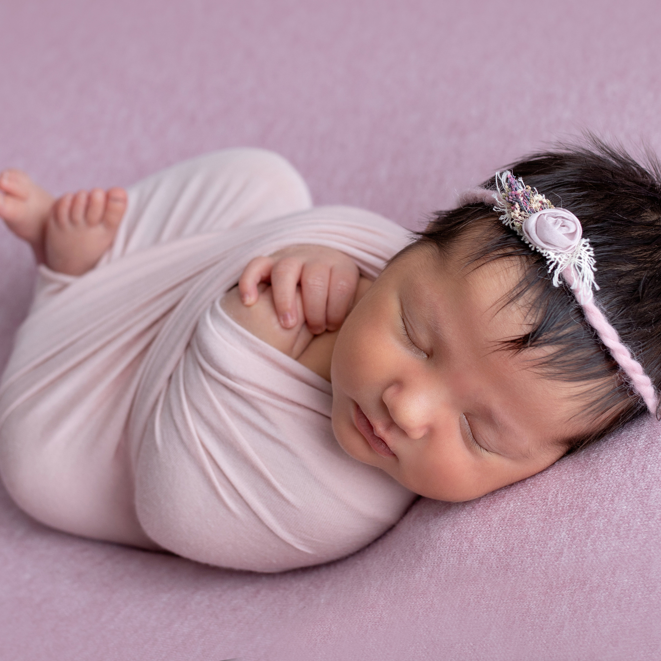 Классическая ньюборн фотосессия. Фотограф новорождённых Братск