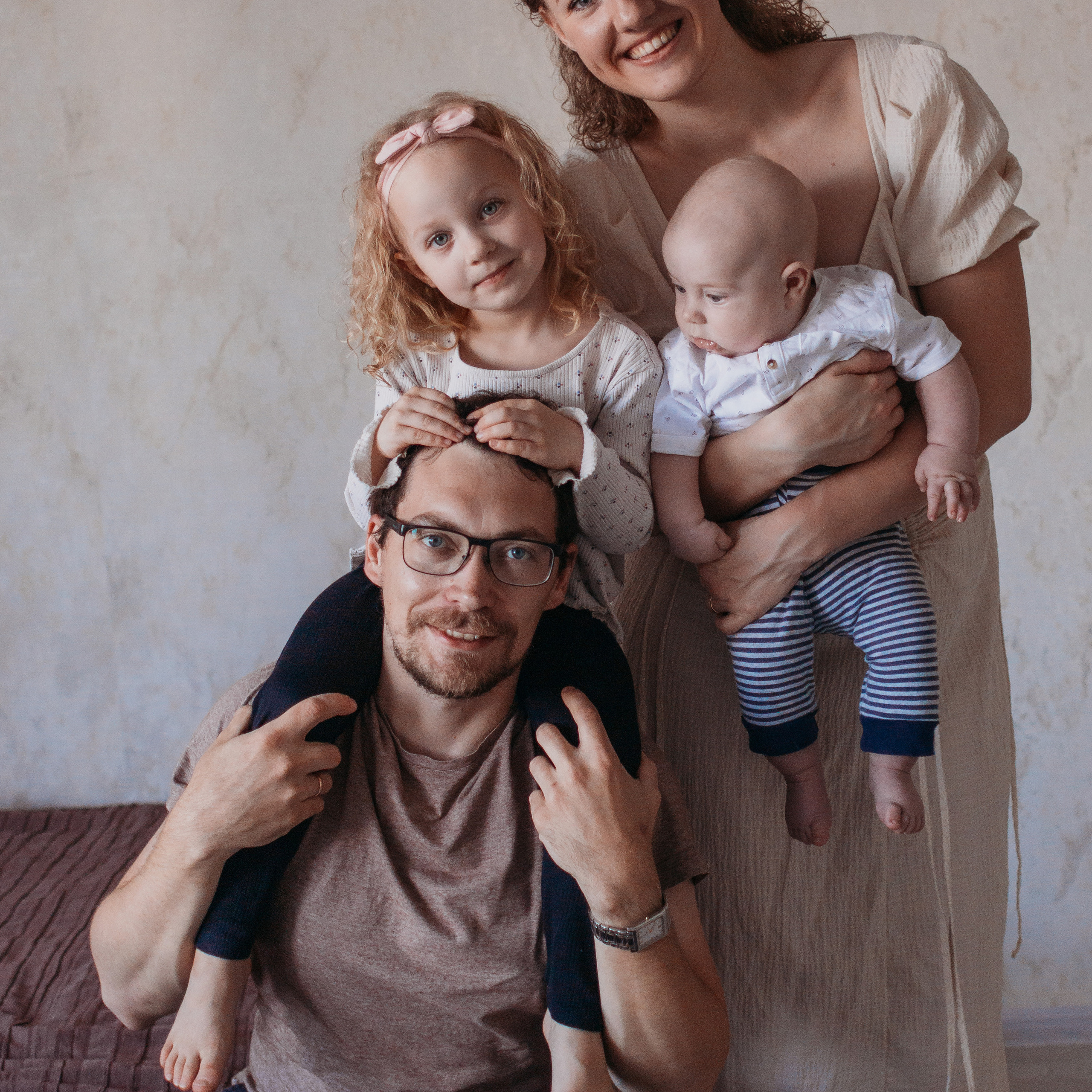 Мила, Илья и братишка и сестричка: -)