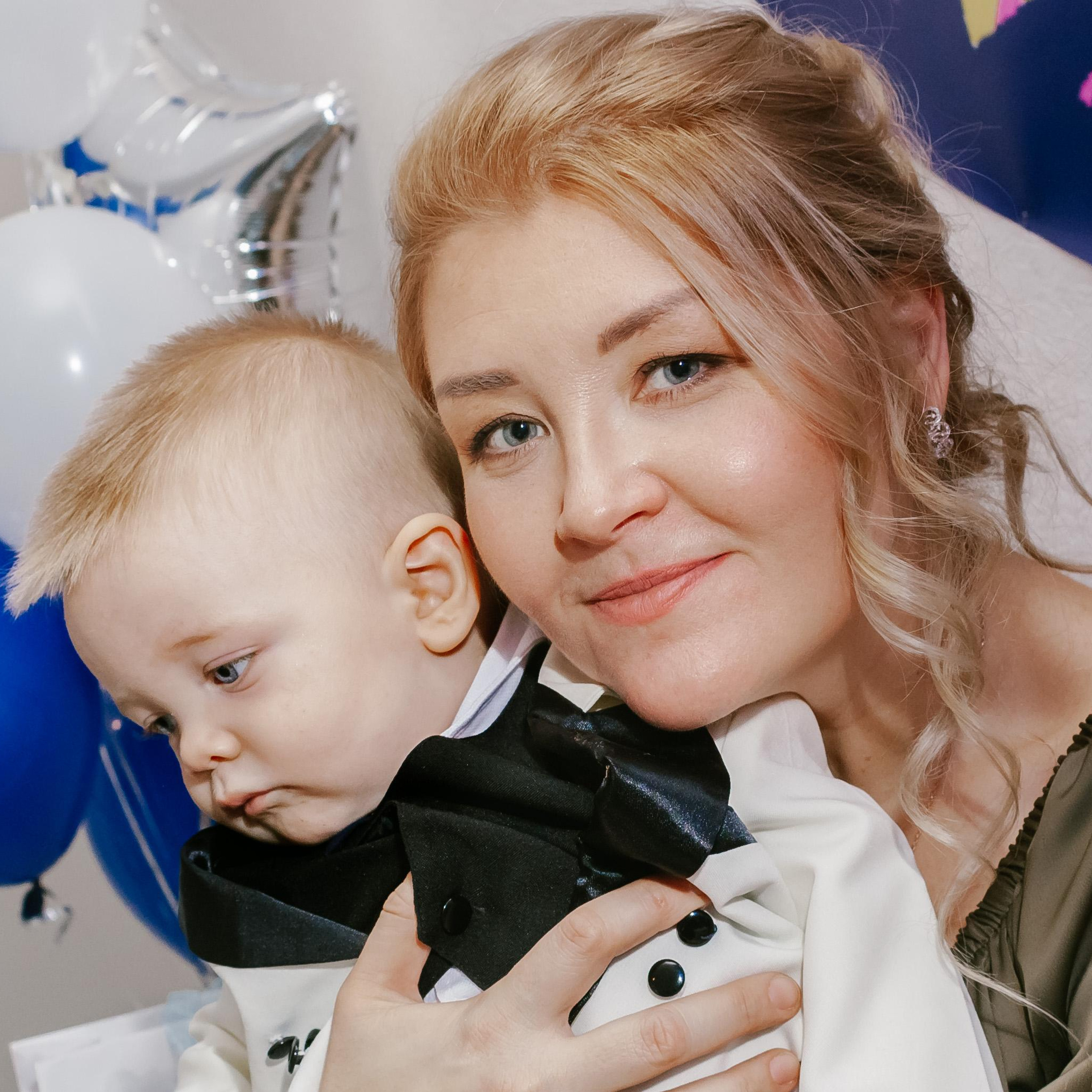 День рождения малыша у вас в квартире.