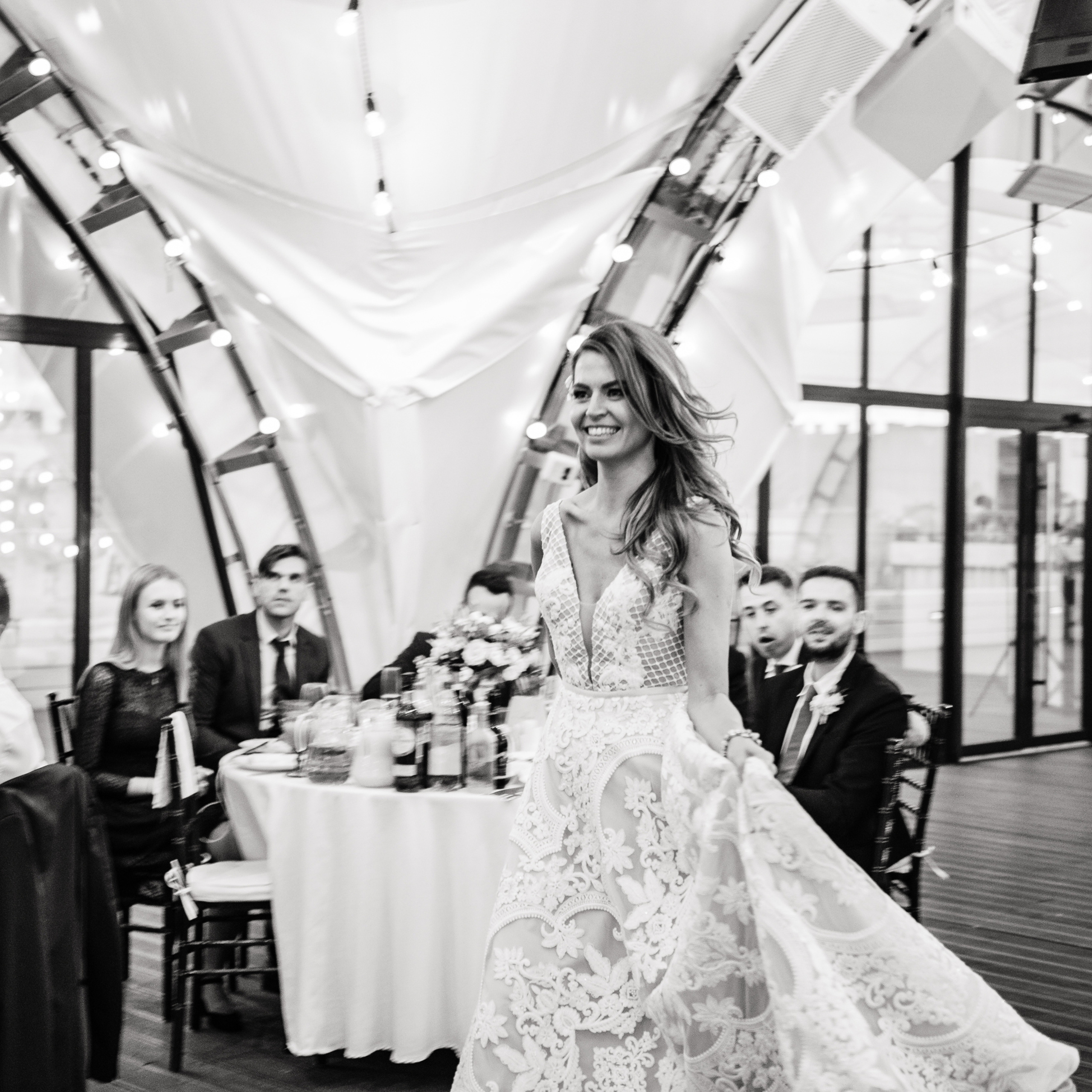 Итальянцы, танцы на крыше и разрезанный галстук | Ксения и Roberto