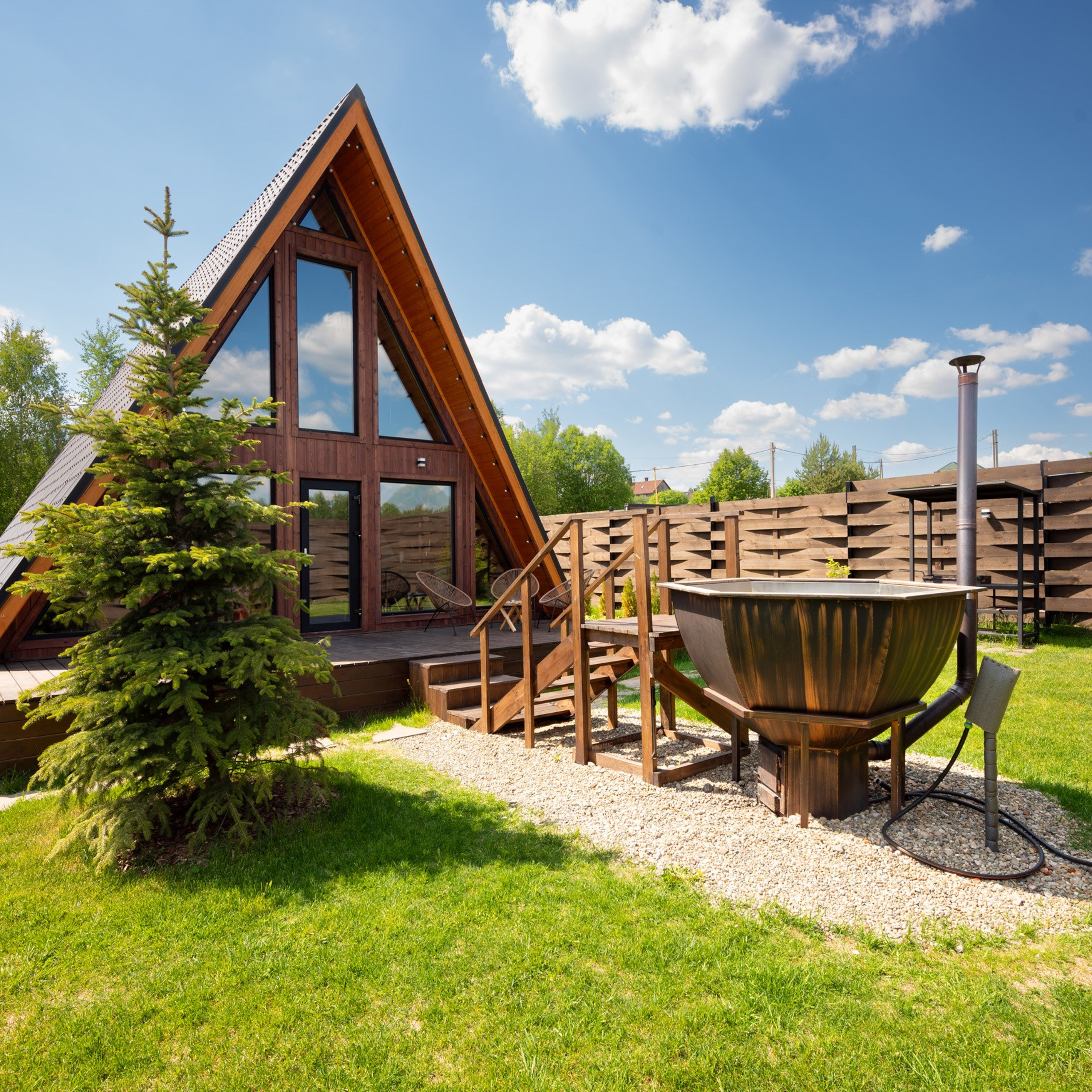 Коттедж для отдыха с чаном и баней на 6 человек — забронировать на выходные