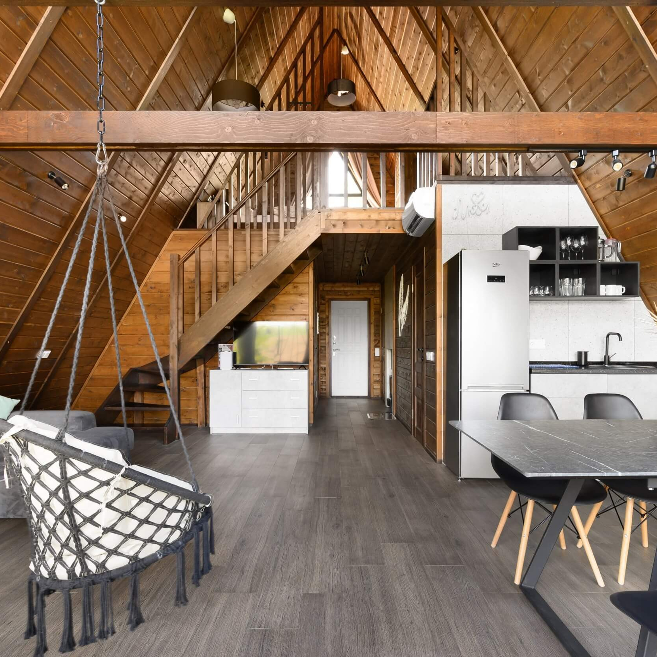 Треугольный коттедж на 6 человек с чаном и баней — Афрейм в подмосковье в аренду