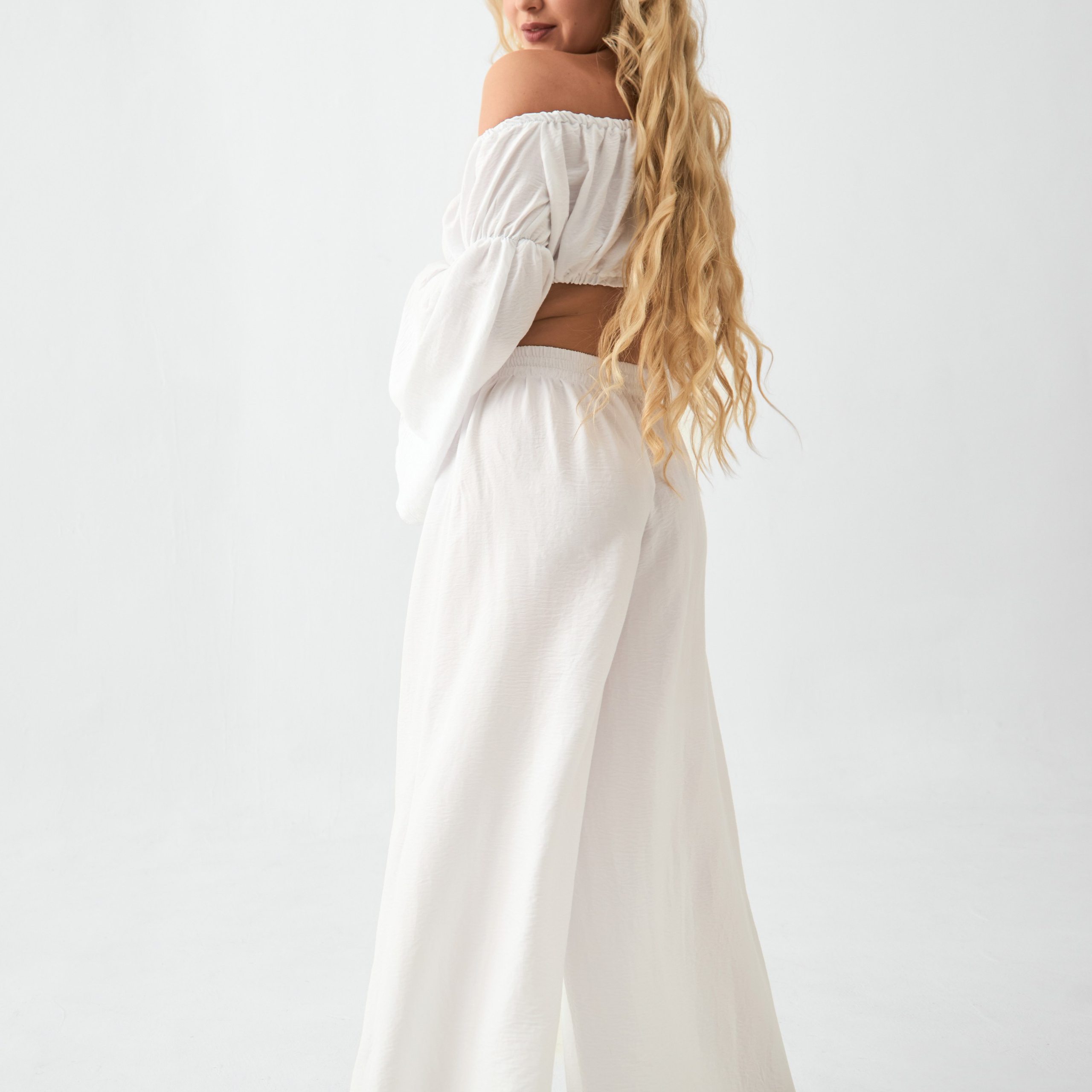 Легкость и стиль: почему минимализм в фотосессиях — это красиво