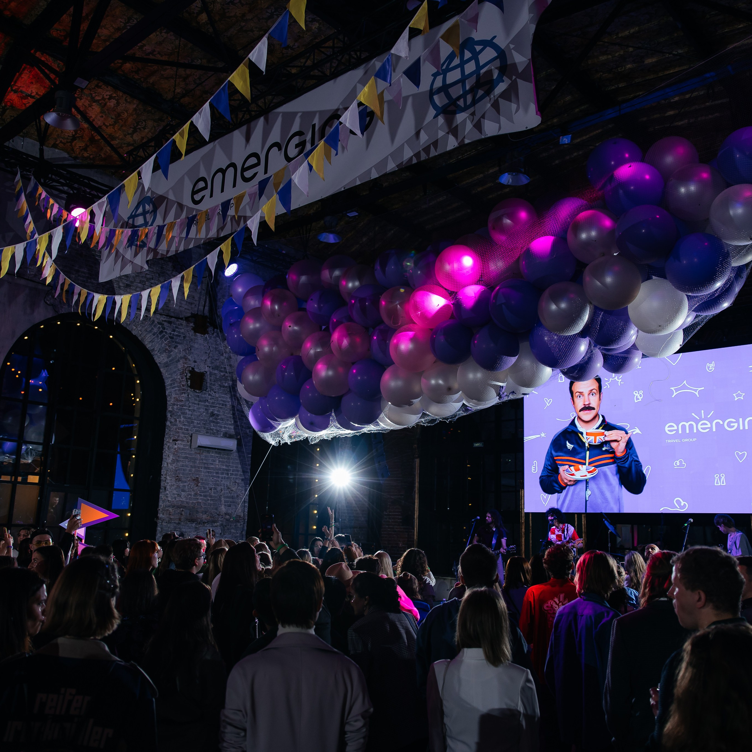 Emerging Travel Group / Тед Лассо